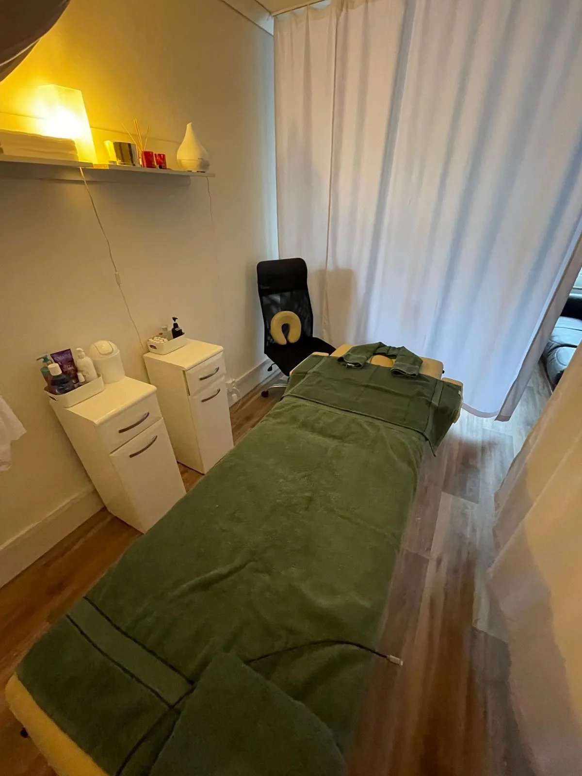 Dopřejte si relax: masáž zad a šíje nebo celého těla, 30–60 min.