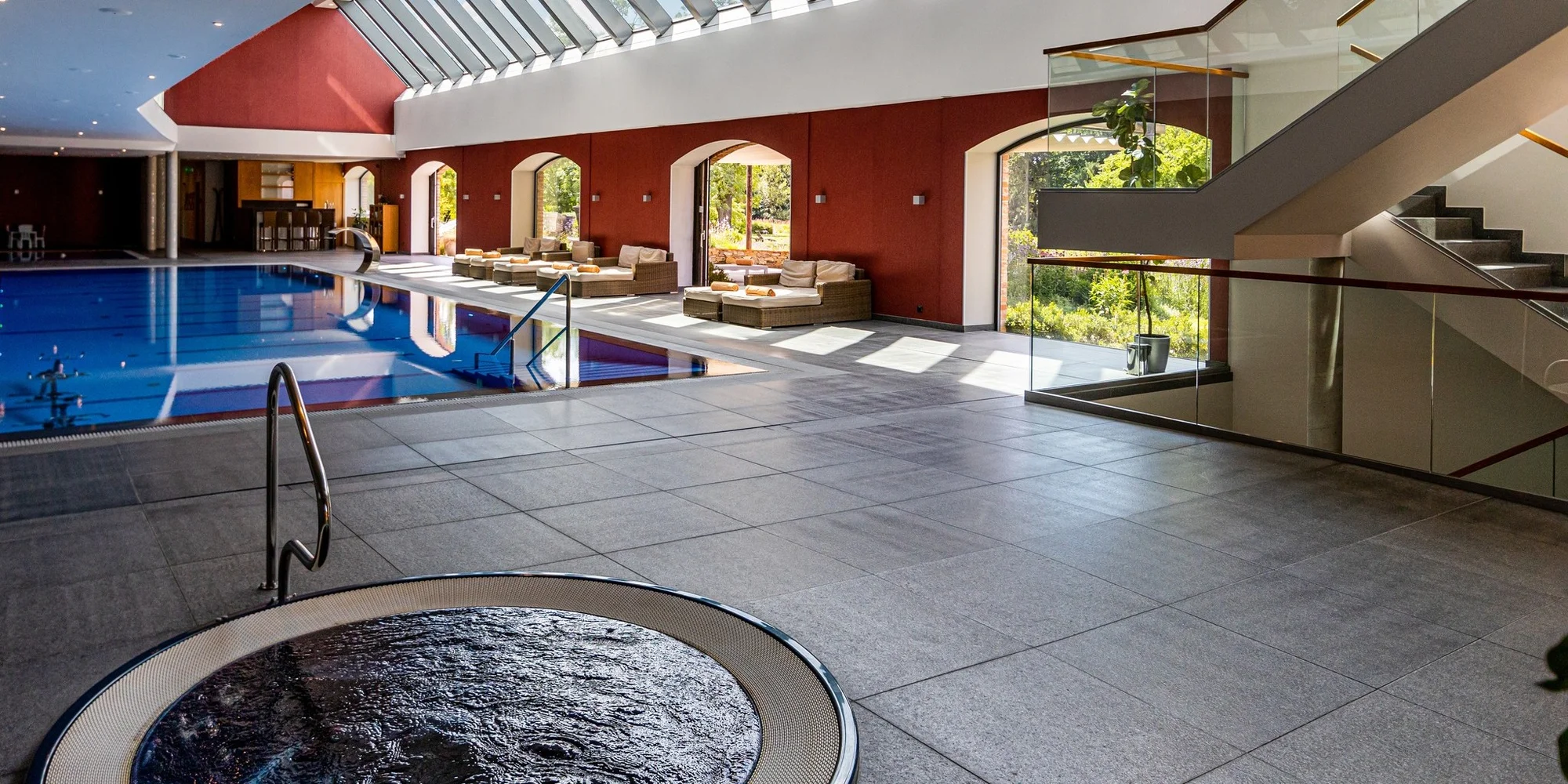 Luxusní adults only zámek s neomezeným vstupem do Spa by L'Occitane a snídaní či polopenzí