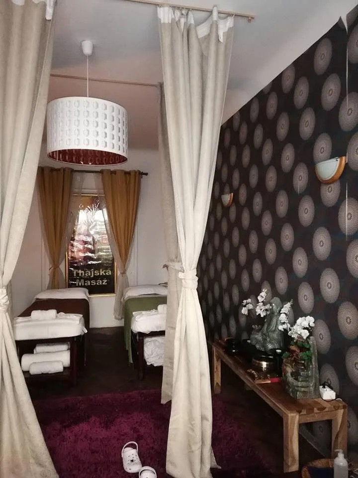 Relaxační aroma masáž nohou, zad či celého těla pro dva vč. čaje: 45-60 min.