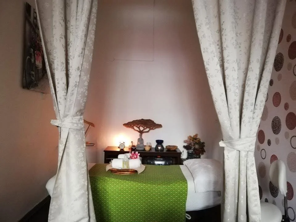 Relaxační aroma masáž nohou, zad či celého těla pro dva vč. čaje: 45-60 min.