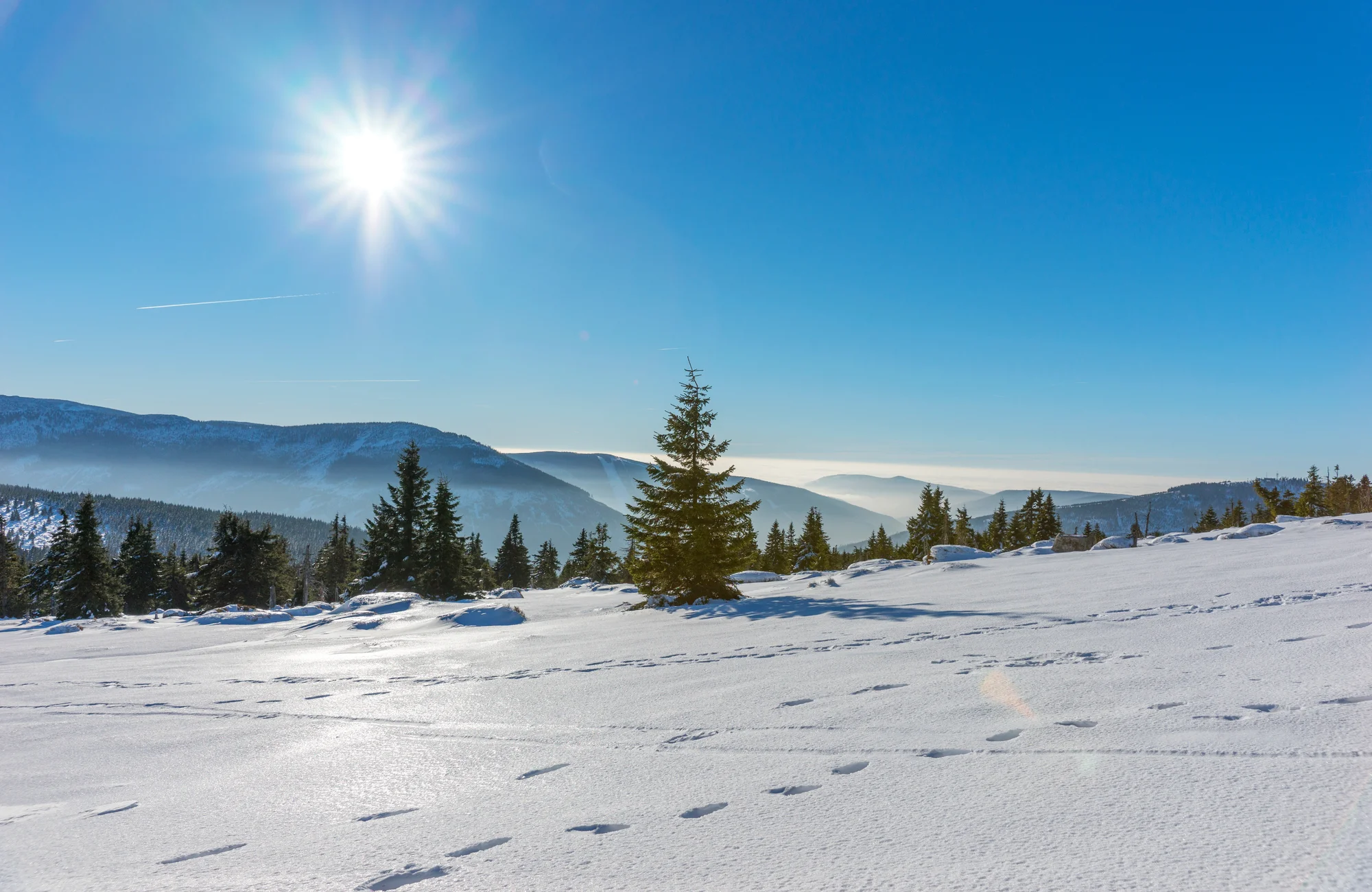 Zima v Krkonoších: hotel v Rokytnici se snídaní i saunou, kousek od skibusu