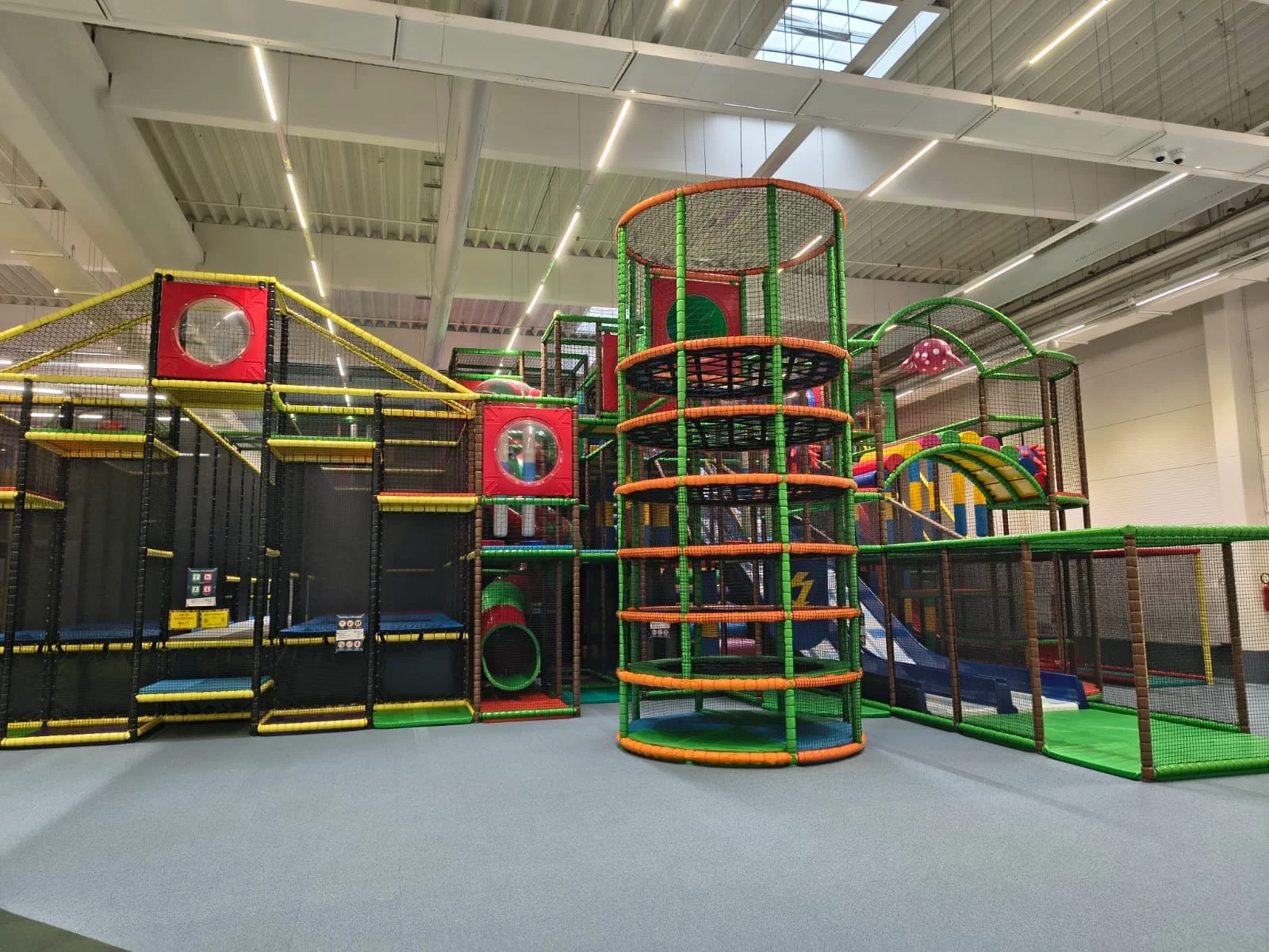 Radost a zábava za každého počasí: vstupy do zábavního parku Toboga Opava pro děti i dospělé