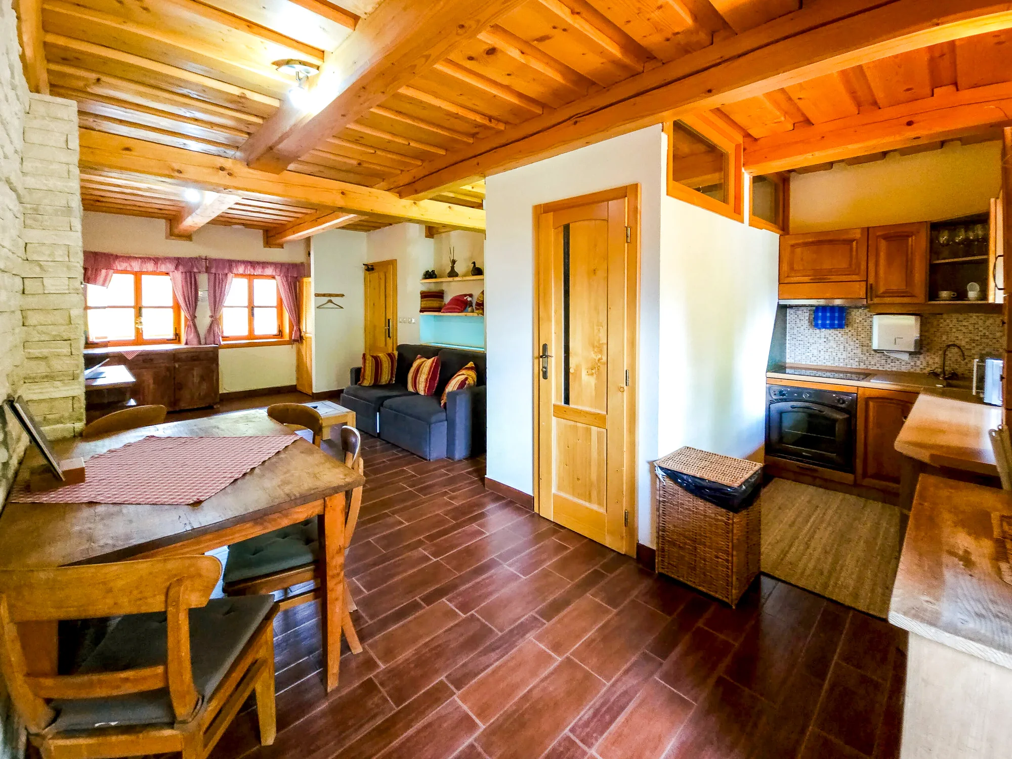 Wellness pobyt v Tatrách: apartmány a chatky s polopenzí, vstup do největšího wellness na Slovensku