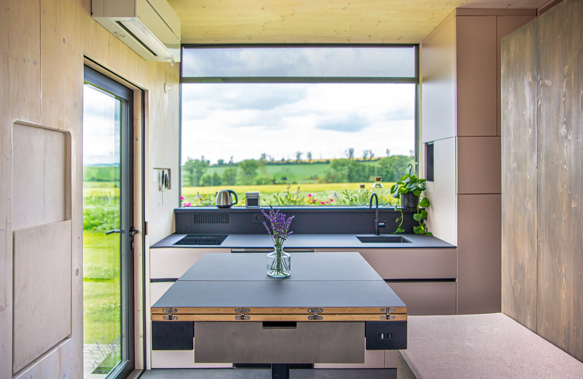 Netradiční ubytování v ulitě: domek s promyšlenými detaily až pro 5 osob