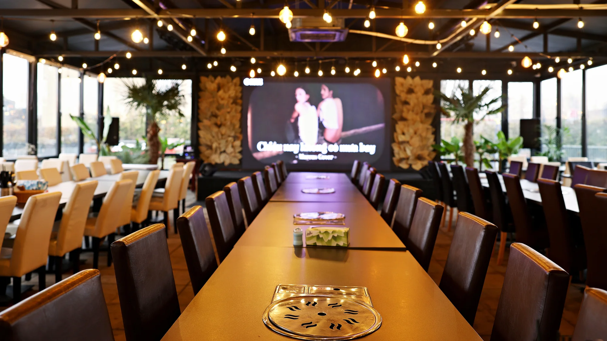 Chuť Hanoje v Praze: Tradiční vietnamský Hot Pot plný masa, mořských plodů a exotiky