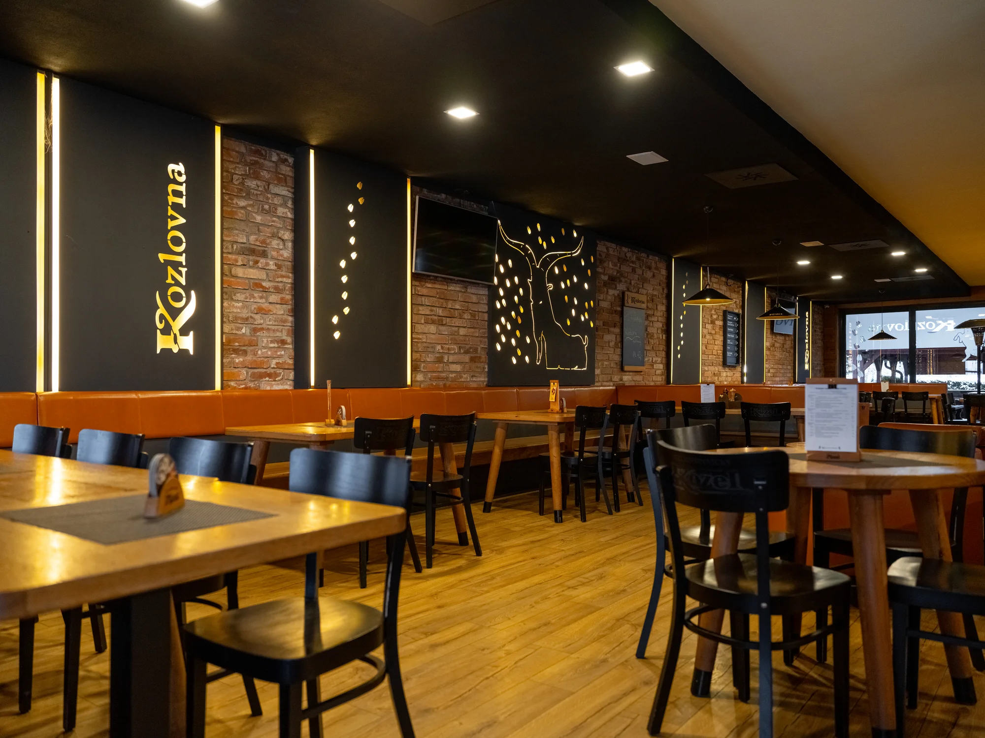 Masu zdar: 150 nebo 300 g tataráku s topinkami