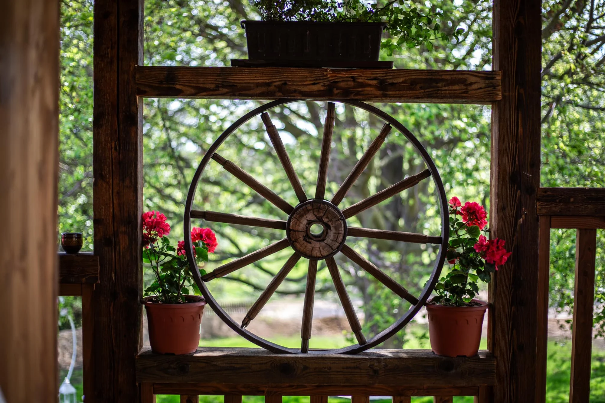 Romantika v Jizerkách: krásné ubytování ve stodole s možností snídaní, výhledy do krajiny