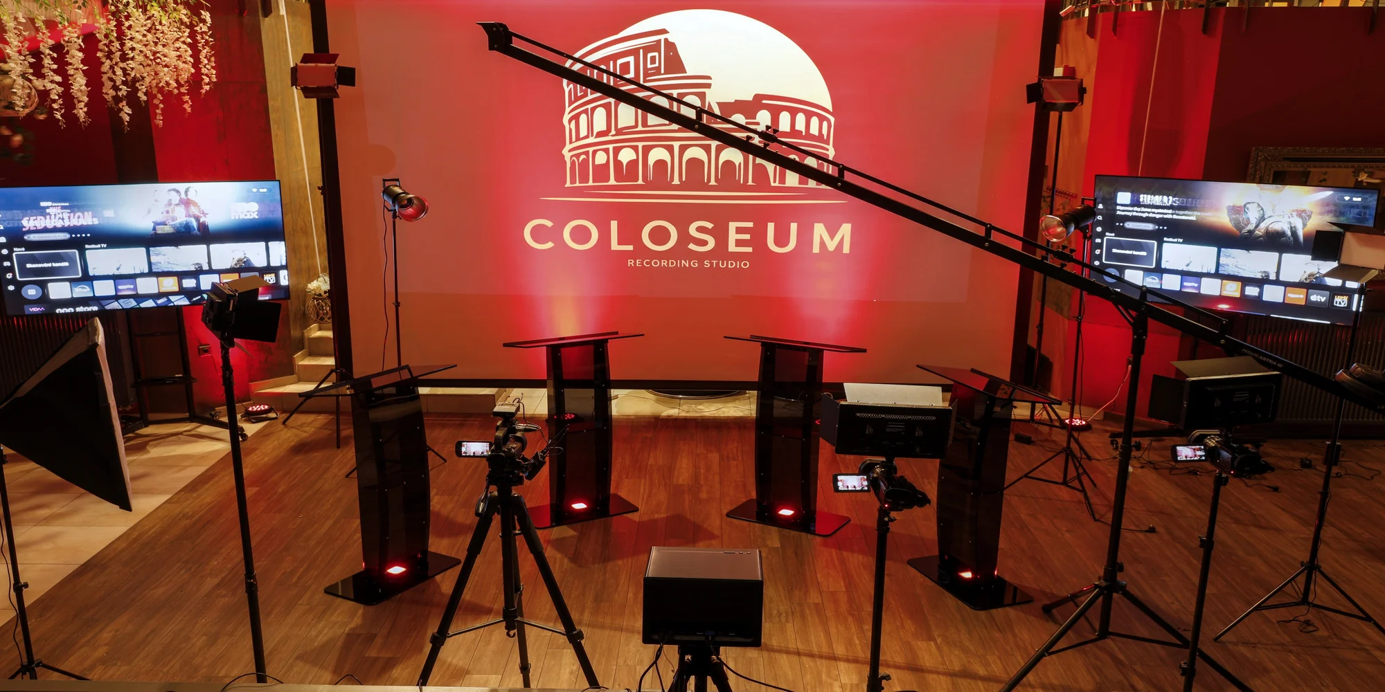 Ráj tvůrců: pronájem nahrávacího studia, fotoateliéru, zkušebny a stage i VIP privátního kina až pro 8 osob