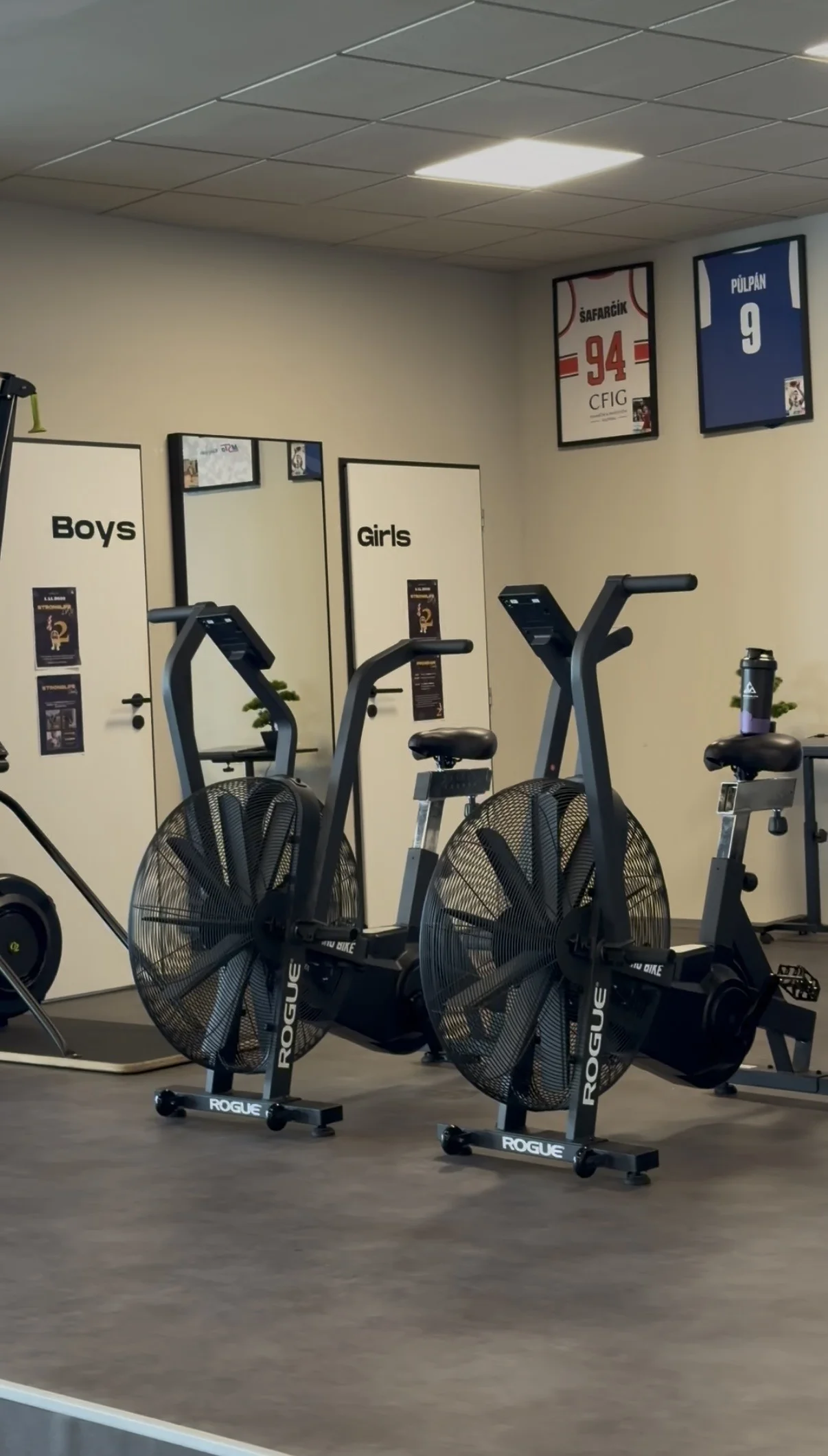 Darujte zdraví a kondici: program První krok s analýzou těla, trenérem i cvičením