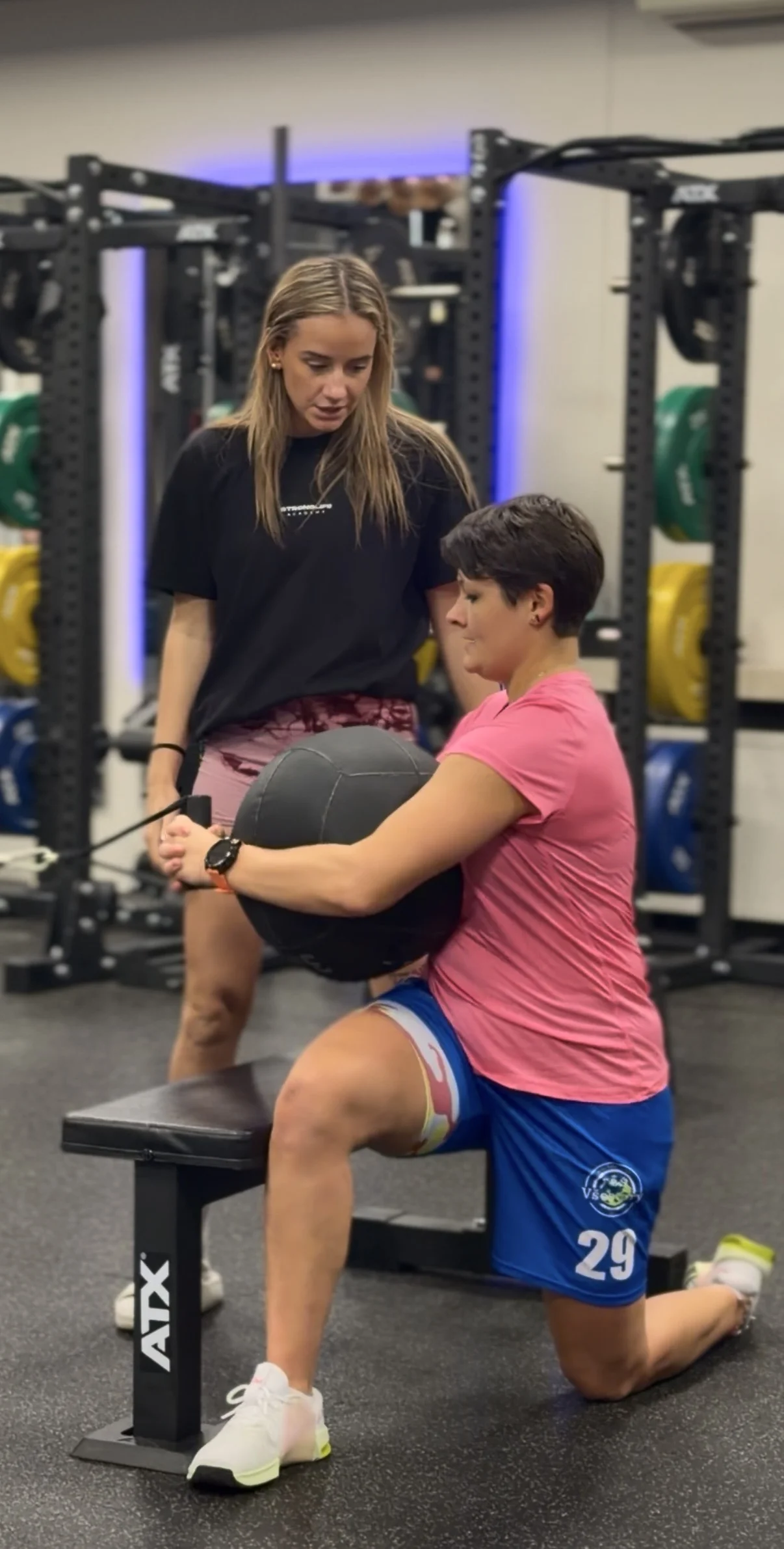 Darujte zdraví a kondici: program První krok s analýzou těla, trenérem i cvičením