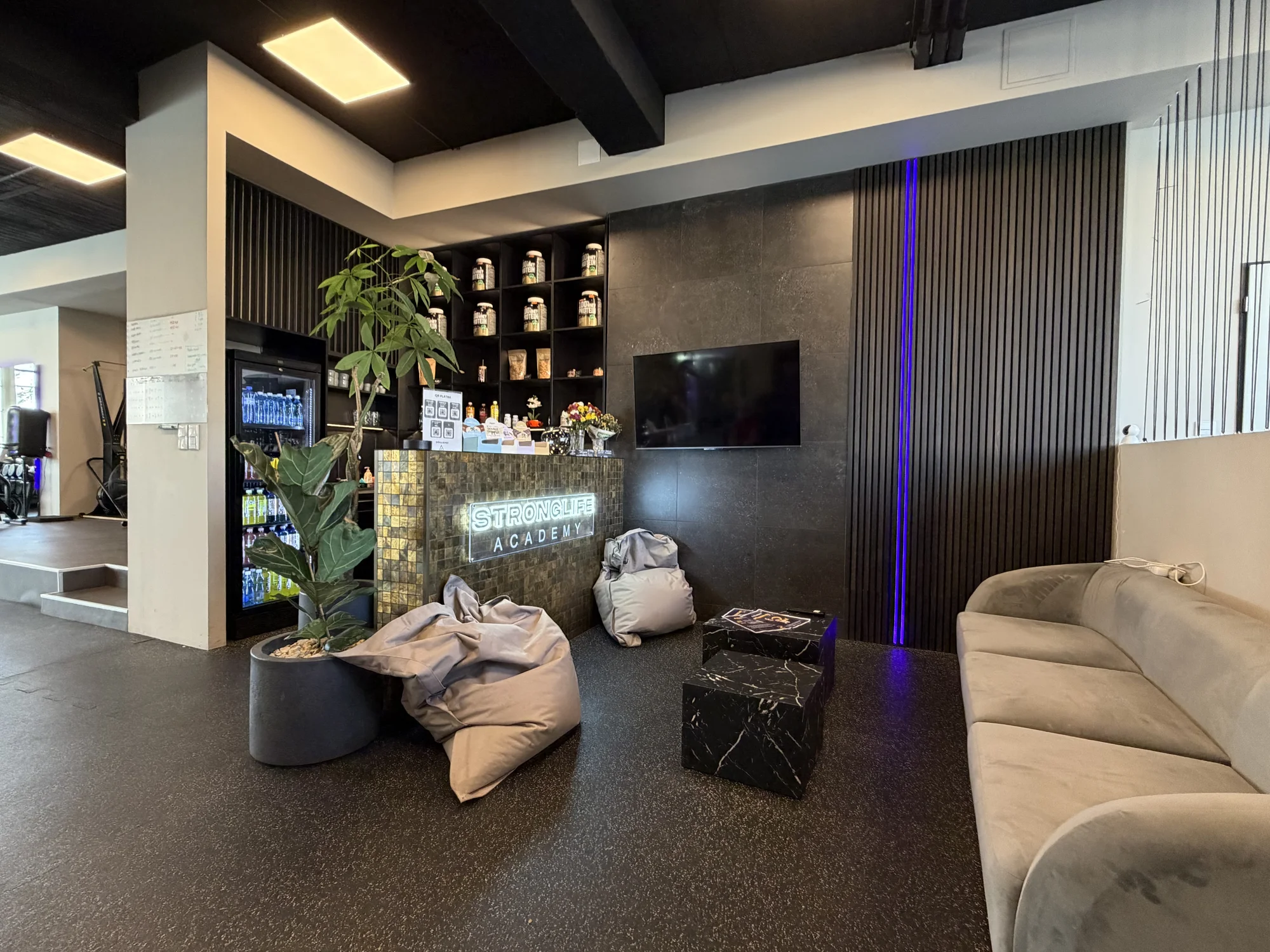 Darujte zdraví a kondici: program První krok s analýzou těla, trenérem i cvičením