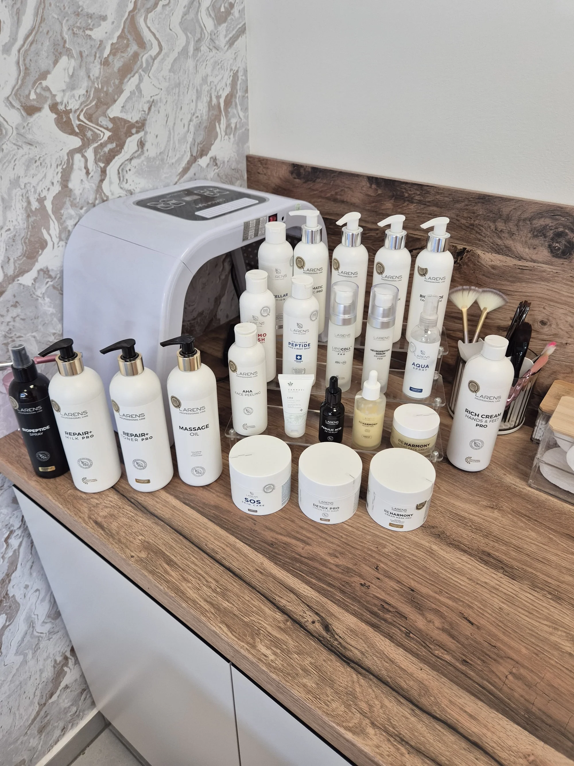 500 nebo 1 000 Kč na jakékoliv kosmetické služby v salonu petistudio