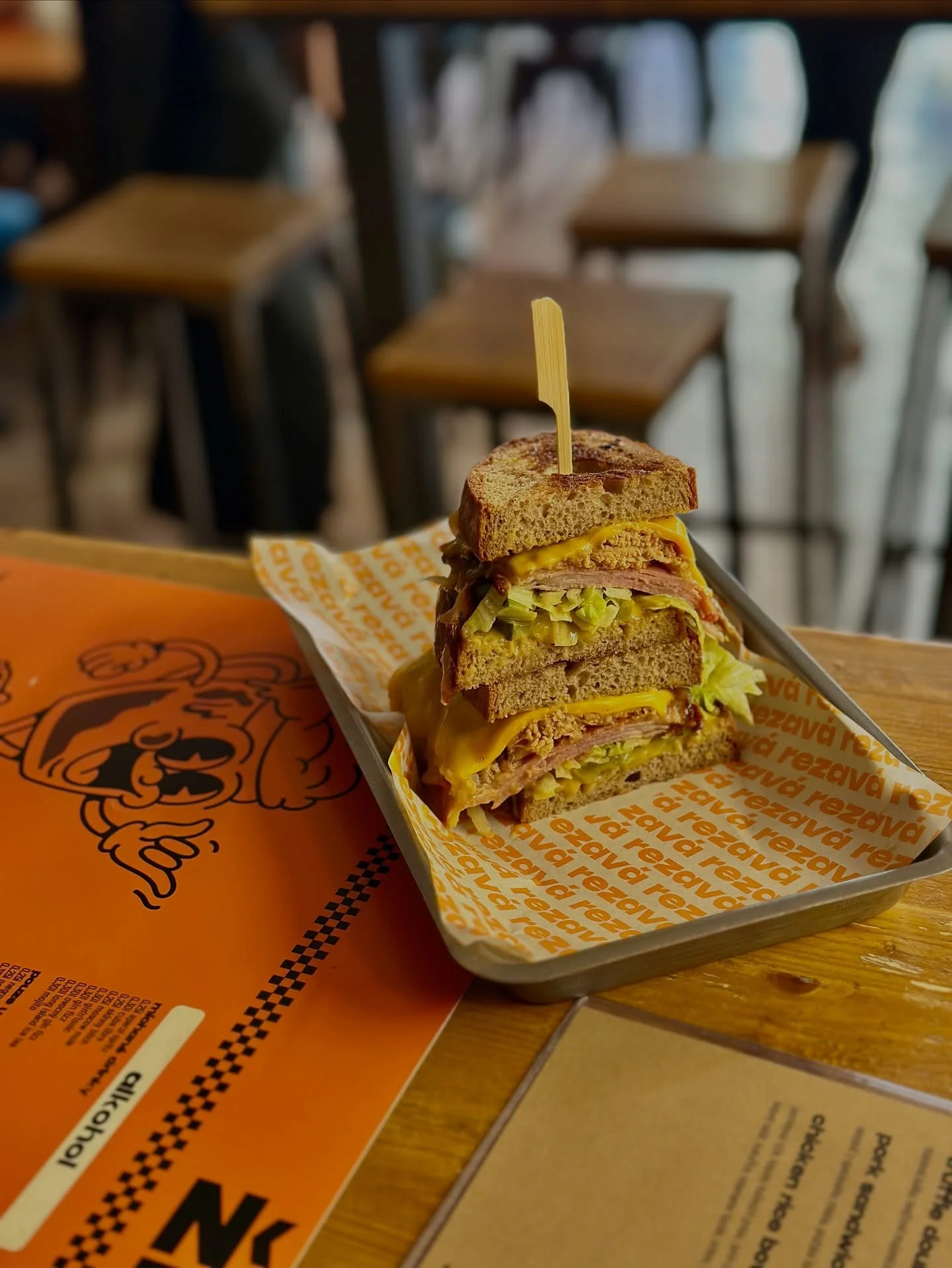 Otevřené vouchery na 500-1500 Kč: burgery, kuře v tempuře i trhané vepřové