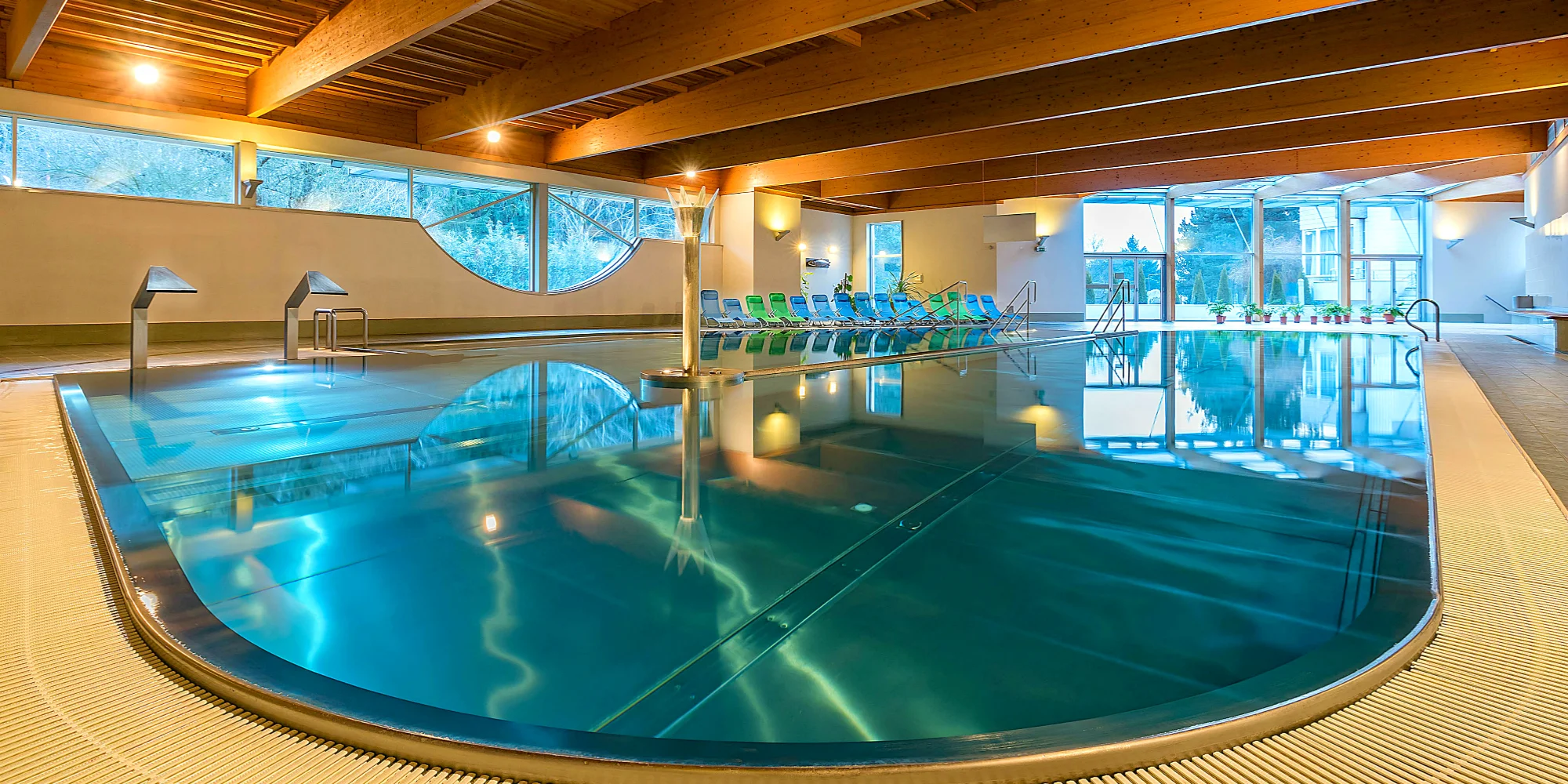 Jedinečný hotel Hviezda*** s bazénem, wellness a procedurami