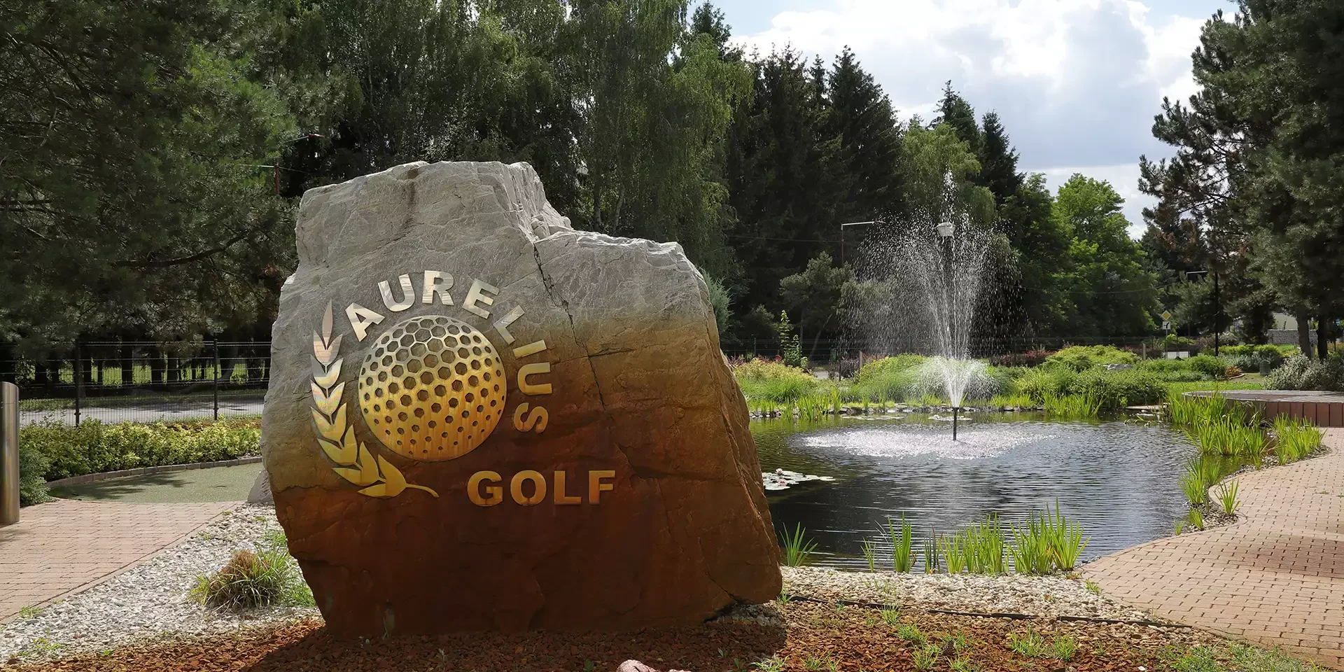 Jedinečný hotel Hviezda*** s bazénem, wellness a procedurami