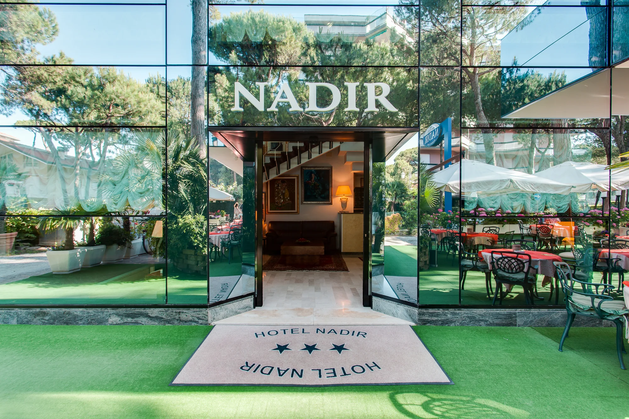 Ravenna: hotel u pláže, bazén i strava dle výběru od snídaní až po plnou penzi