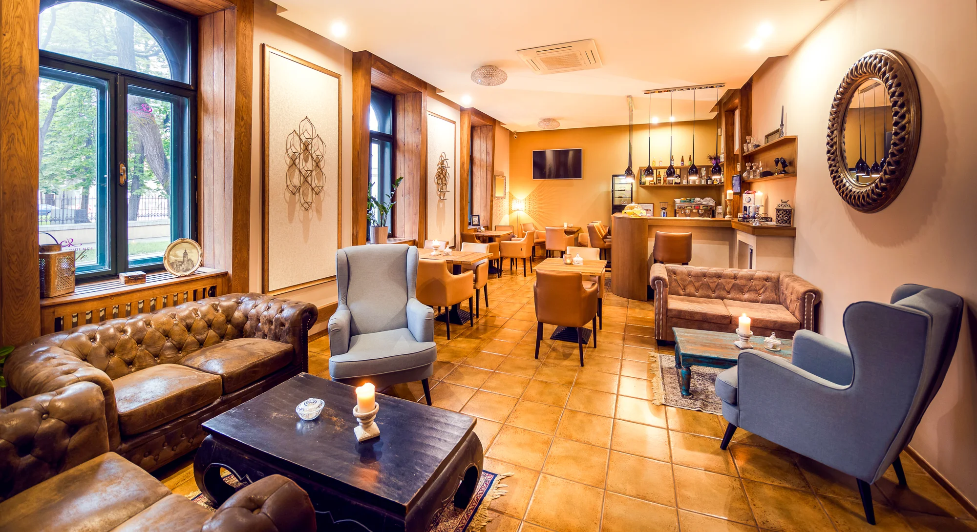 Luxusní rodinné apartmány v centru Košic: strava i privátní sauna či vířivá vana