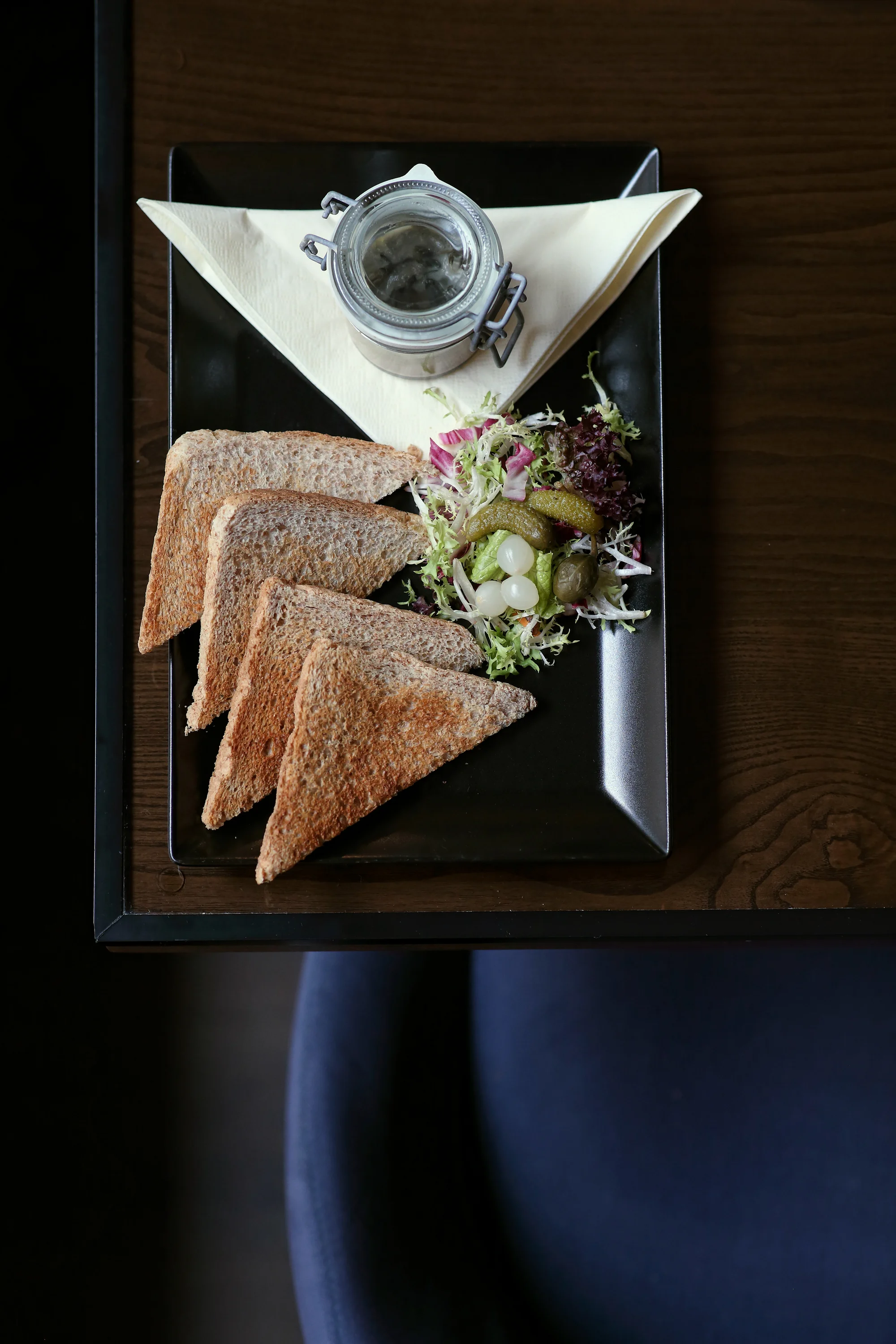 Voucher v hodnotě 500-1000 Kč na jídlo i pití do restaurace INN SIDE