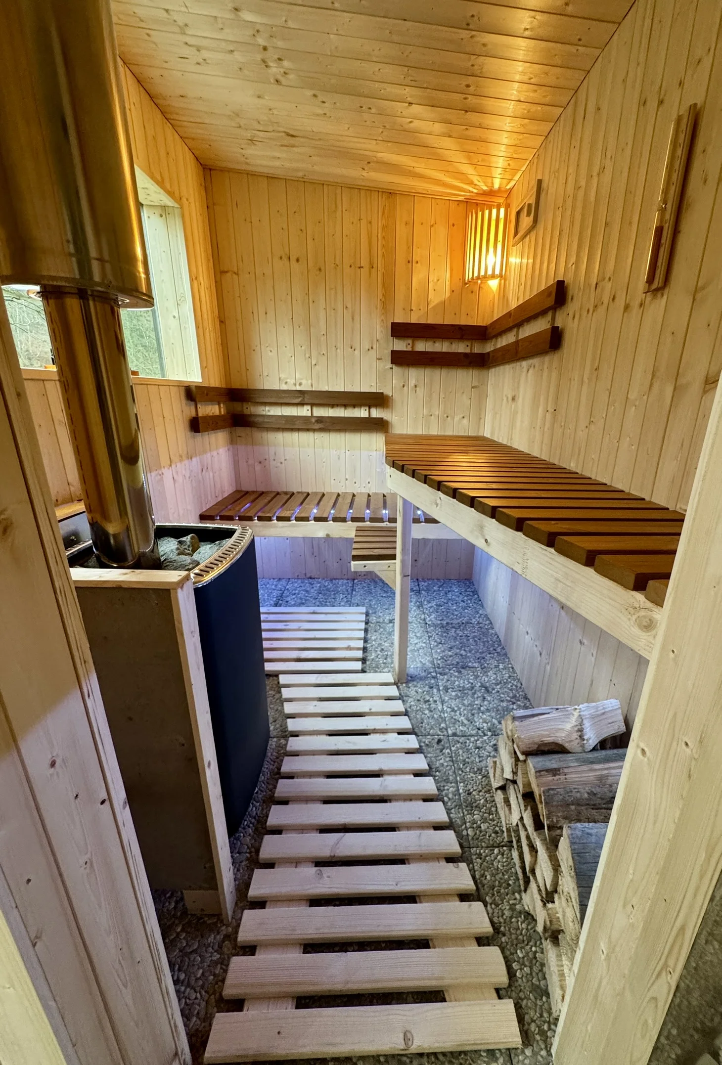 Relax ve Svojanově: tiny house Malý gurmán, vč. finské sauny a možnosti snídaně