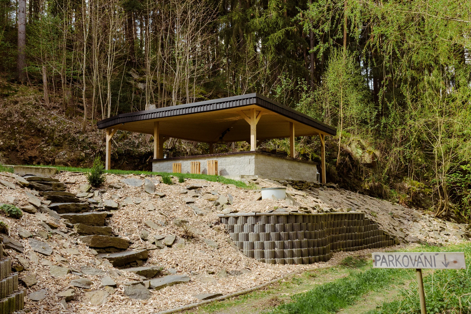 Relax ve Svojanově: tiny house Malý gurmán, vč. finské sauny a možnosti snídaně