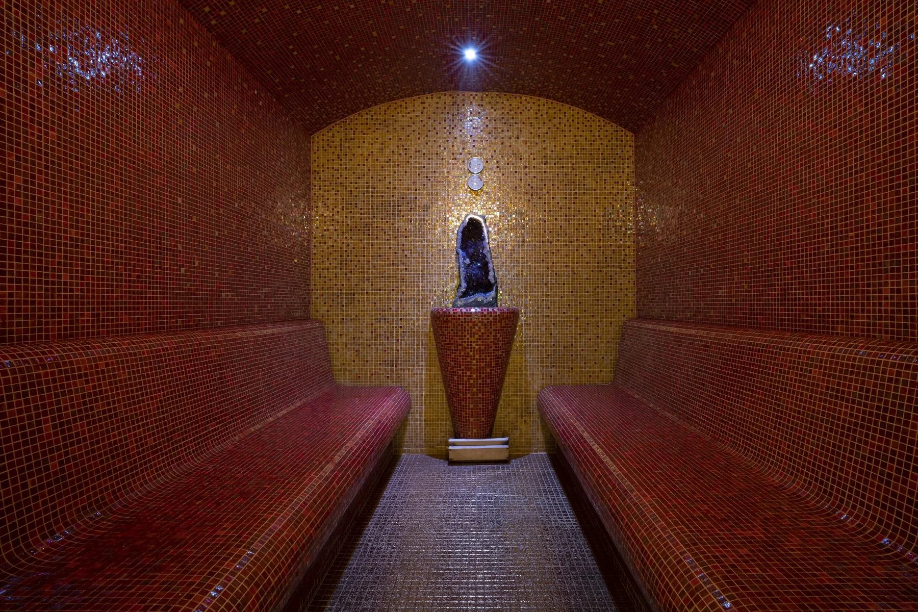 Wellness pobyt uprostřed tatranských lesů na Štrbském Plese: vodní a saunový svět i masáže