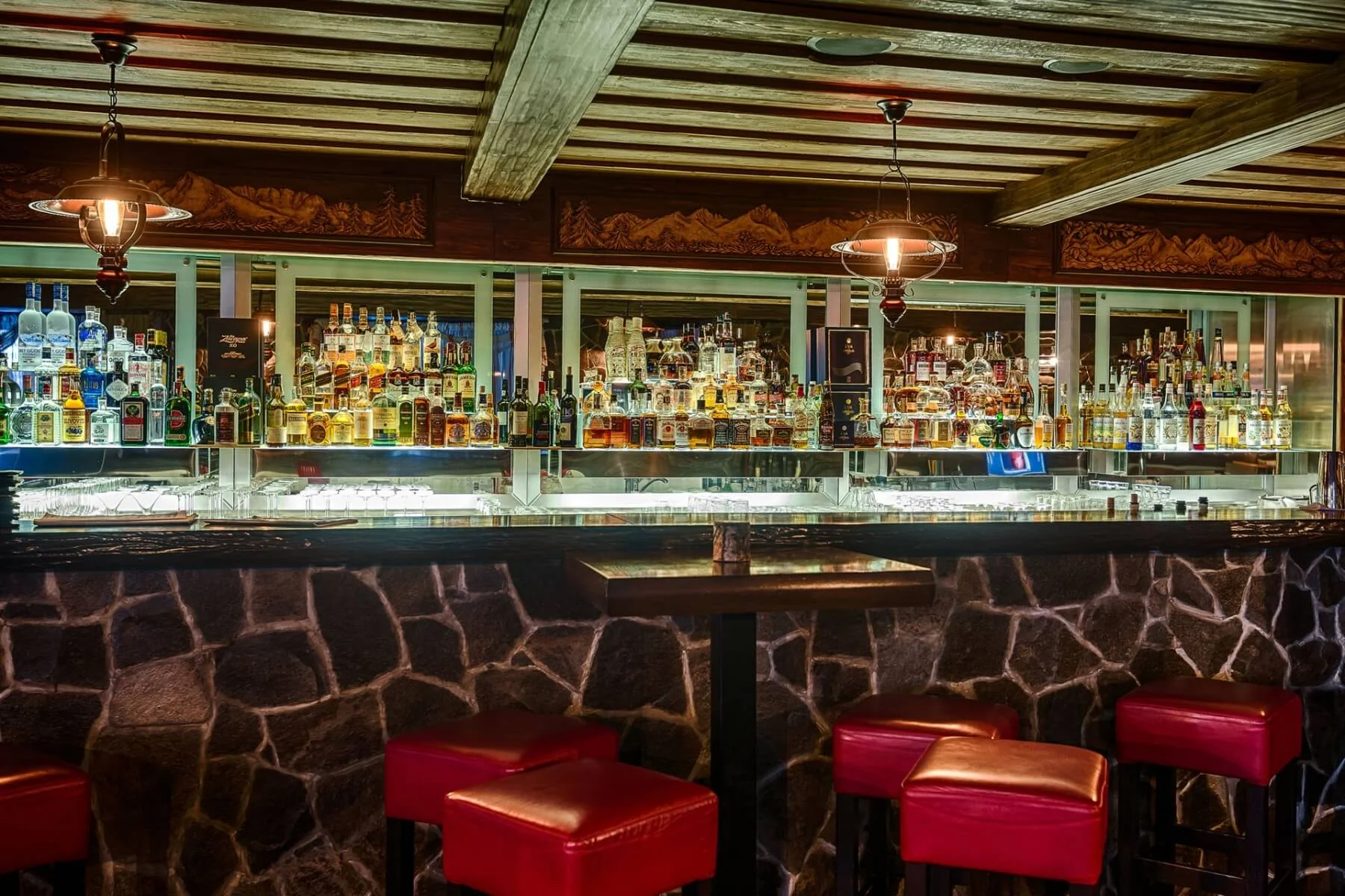 Wellness pobyt uprostřed tatranských lesů na Štrbském Plese: vodní a saunový svět i masáže