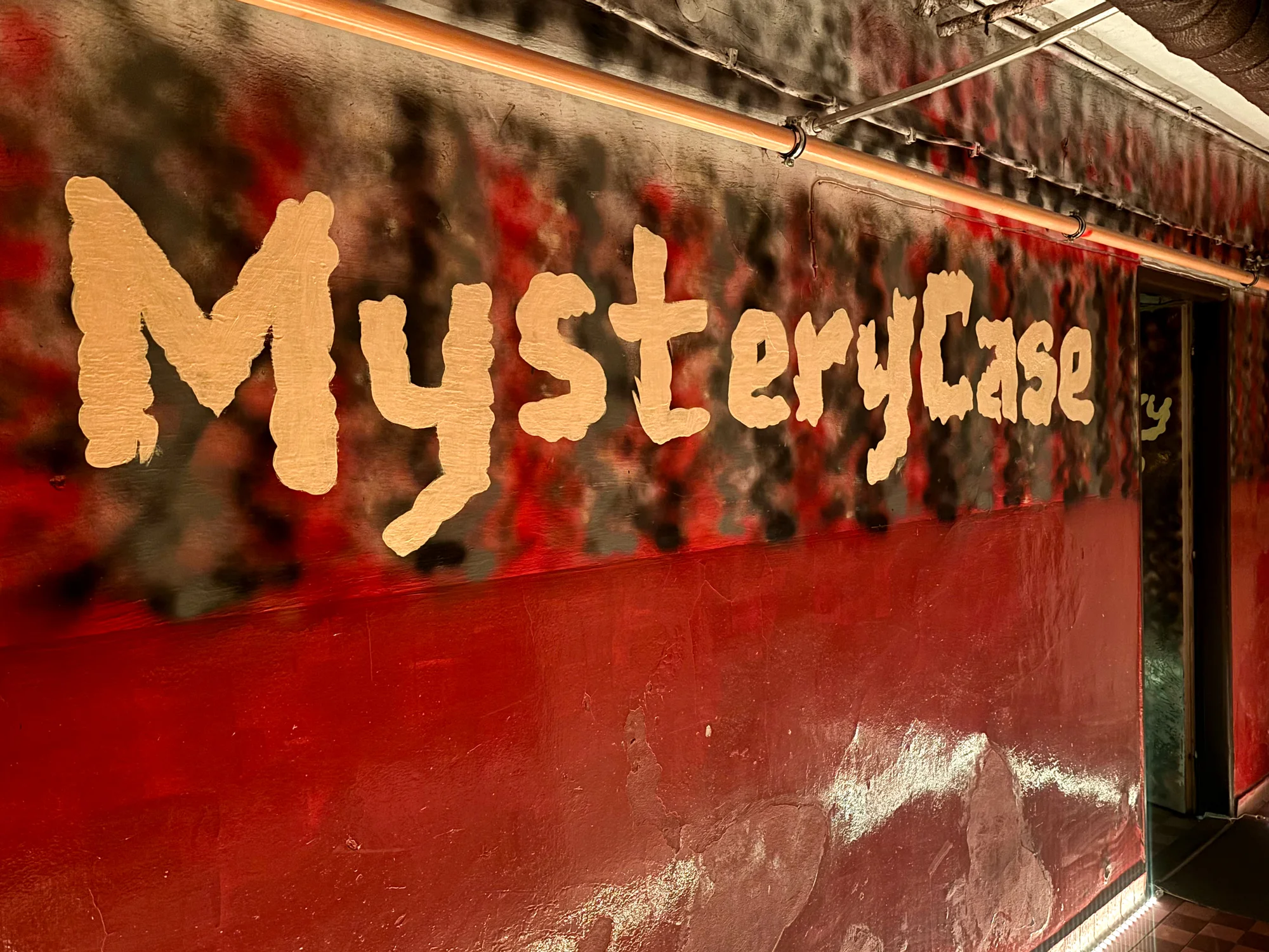 Únikovka plná napětí pro 2-6 hráčů: Záhada zmizelého profesora Gustava Peregrina