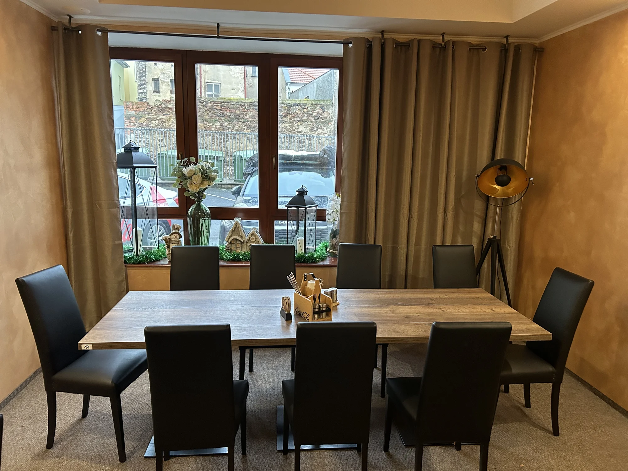 Pobyt v centru Chomutova: historický hotel se snídaní nebo polopenzí