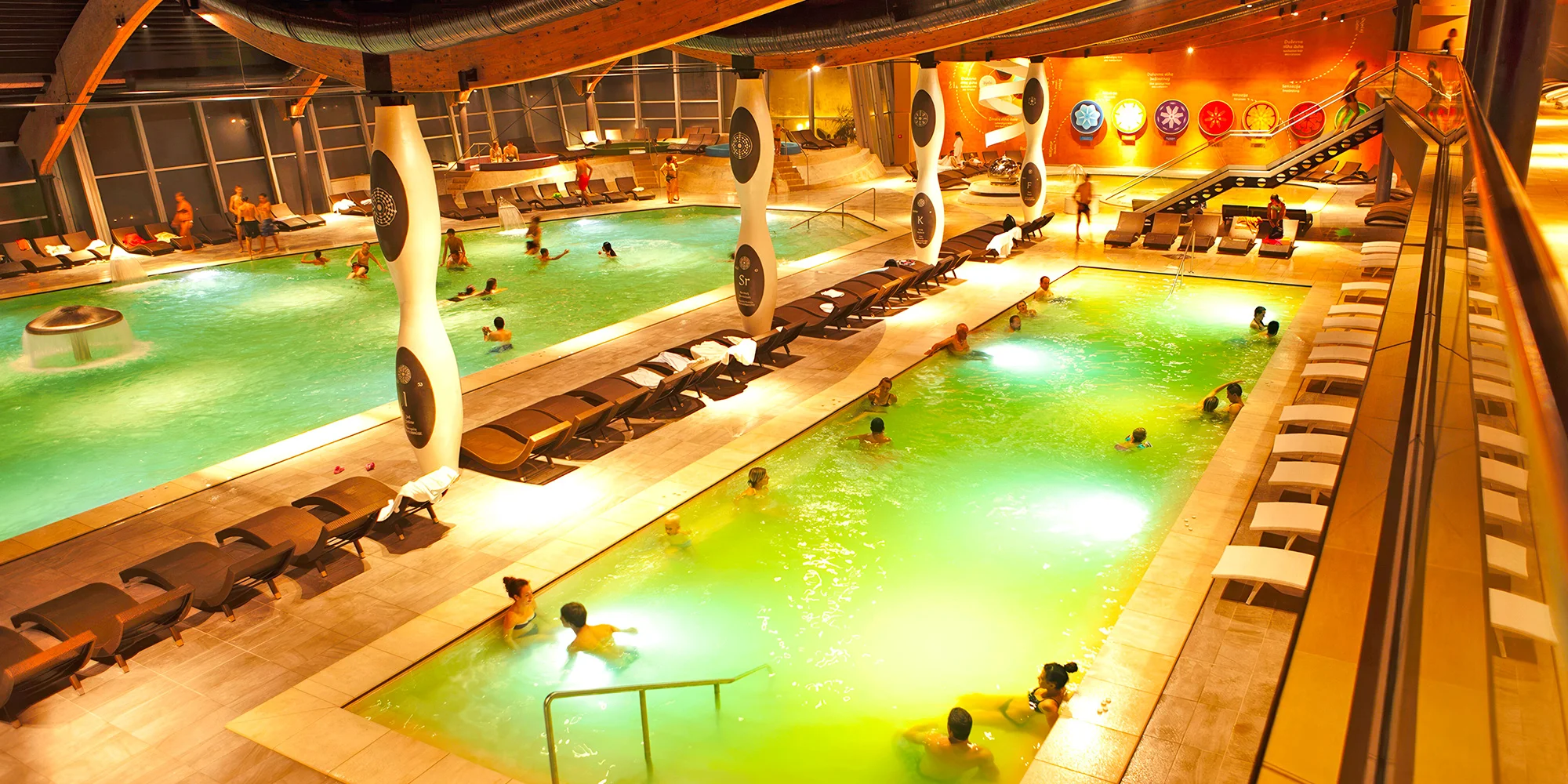 Letní dovolená v Chorvatsku pro celou rodinu: apartmány s jídlem, termální bazény a aquapark, až 2 děti zdarma