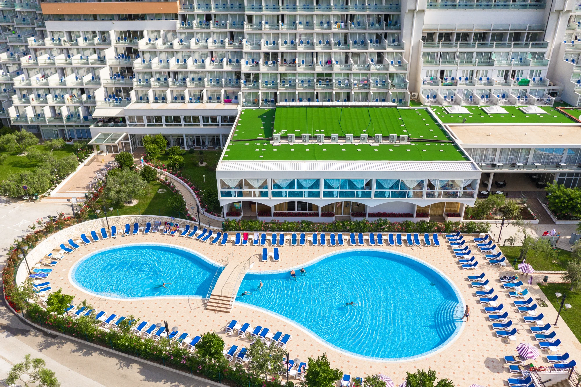 Dovolená v Rabacu na Istrii: 4* hotel u pláže, snídaně, polopenze či all inclusive, bazénový komplex