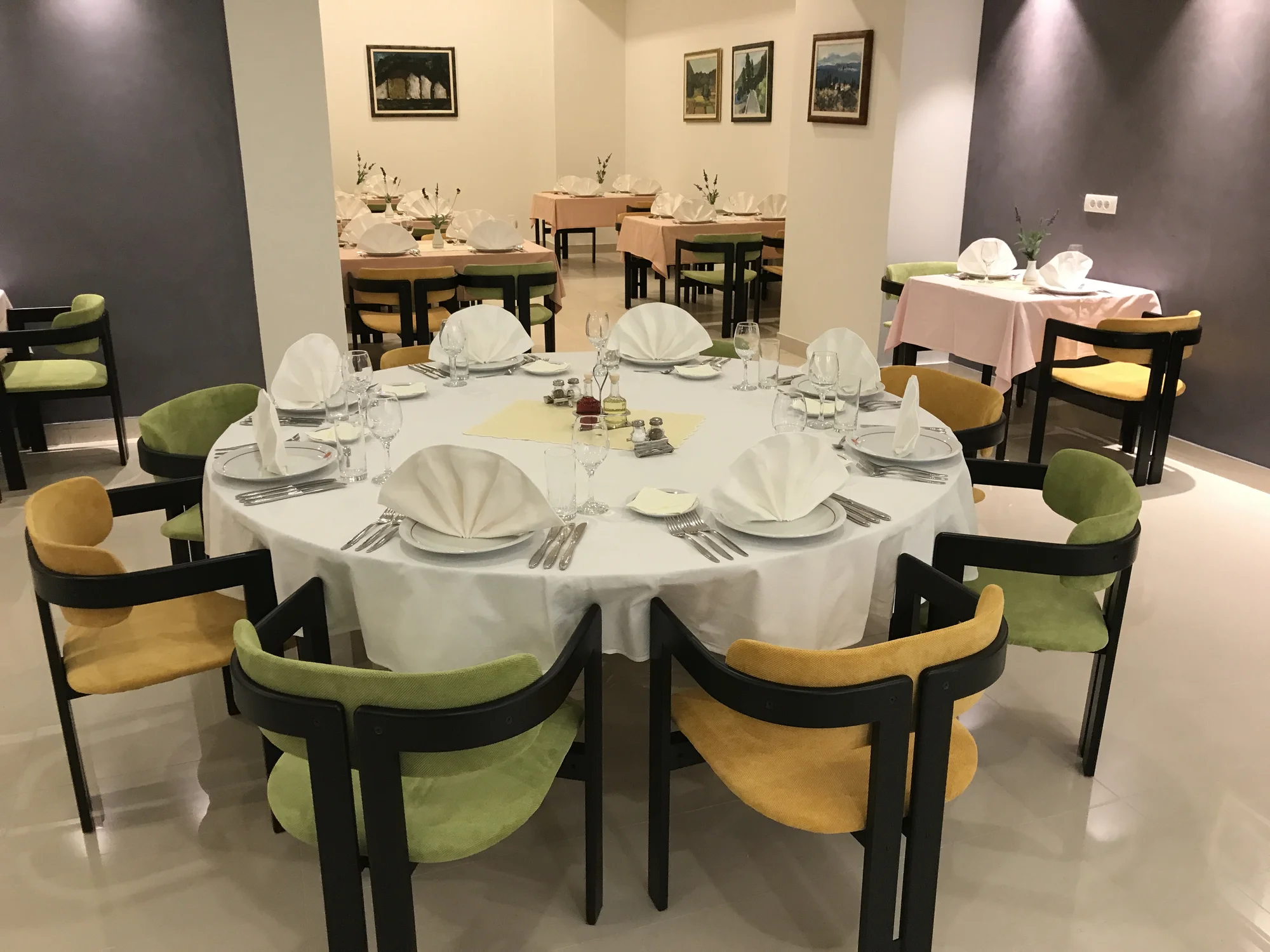 Bosna a Hercegovina: hotel Sunce Neum 100 m od moře, bazén a polopenze či plná penze