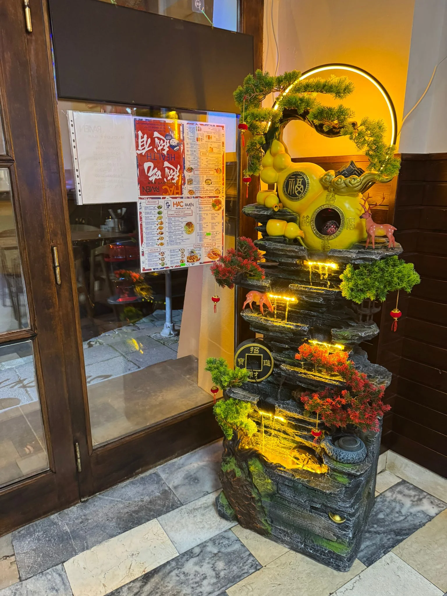 Až 1 000 Kč na jakékoliv jídlo v nudlovém baru HAC Ramen: polévky, rýže, nudle a další asijské dobroty