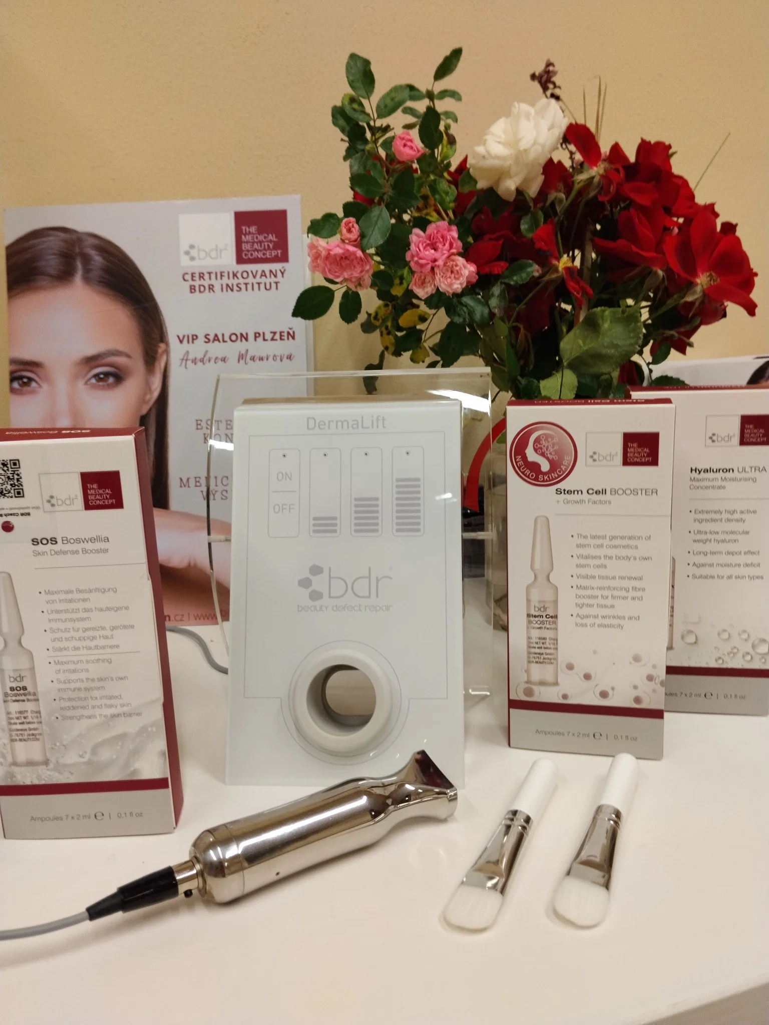 Úprava, tónování a modelace obočí i s barvením řas ve VIP Salon Plzeň