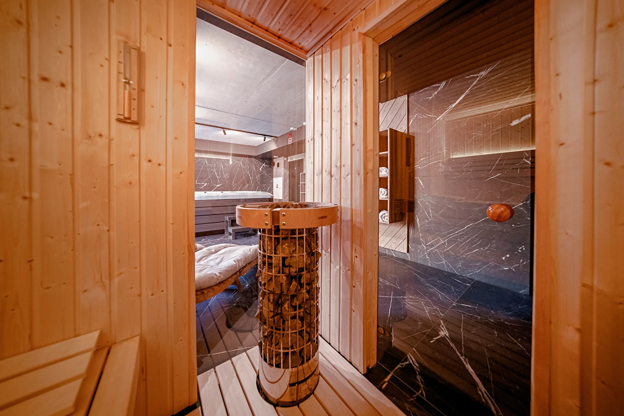 Zbrusu nové moderní apartmány v centru Zakopaného: relaxace ve SPA i dobrodružství