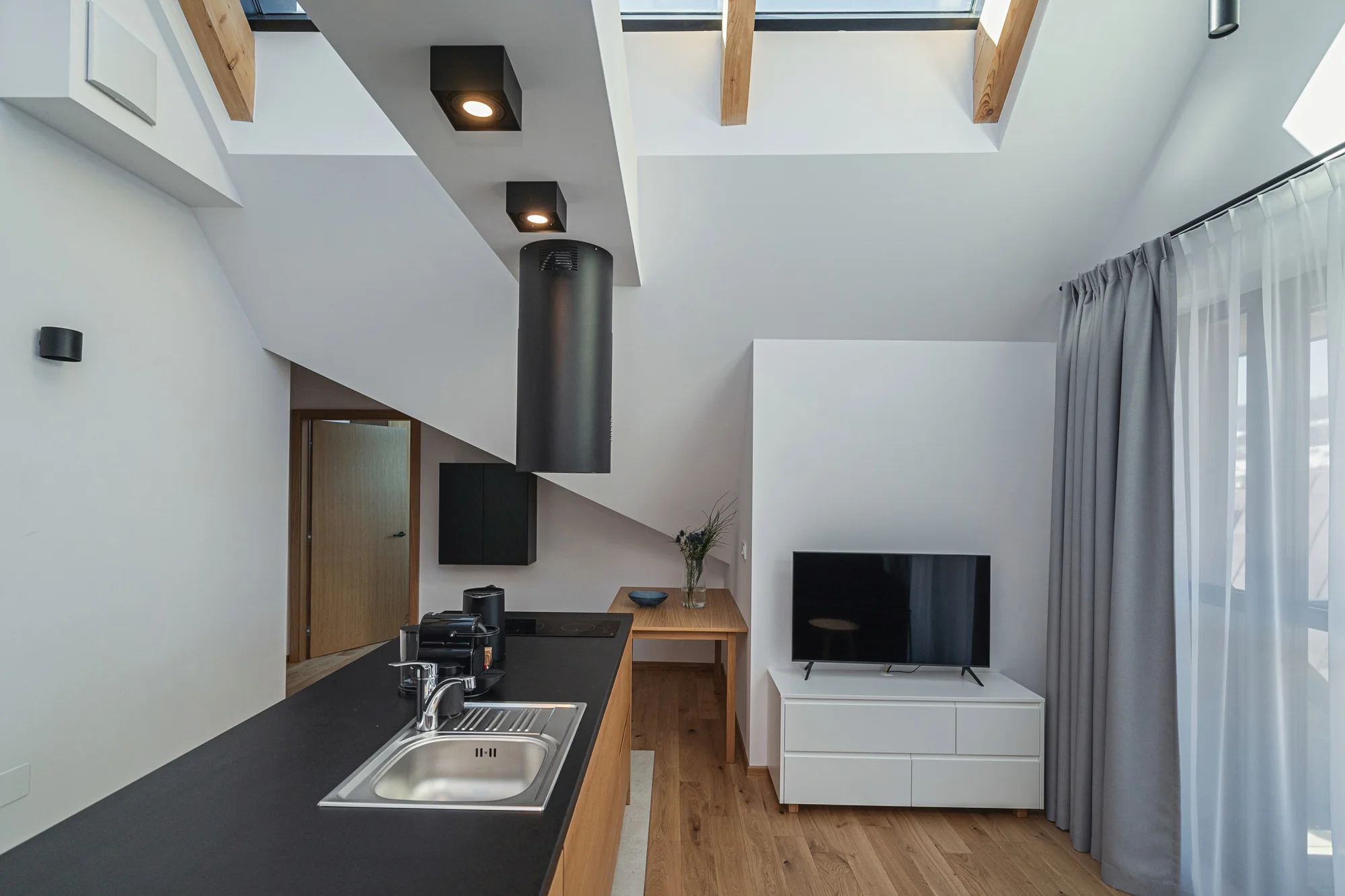 Zbrusu nové moderní apartmány v centru Zakopaného: relaxace ve SPA i dobrodružství