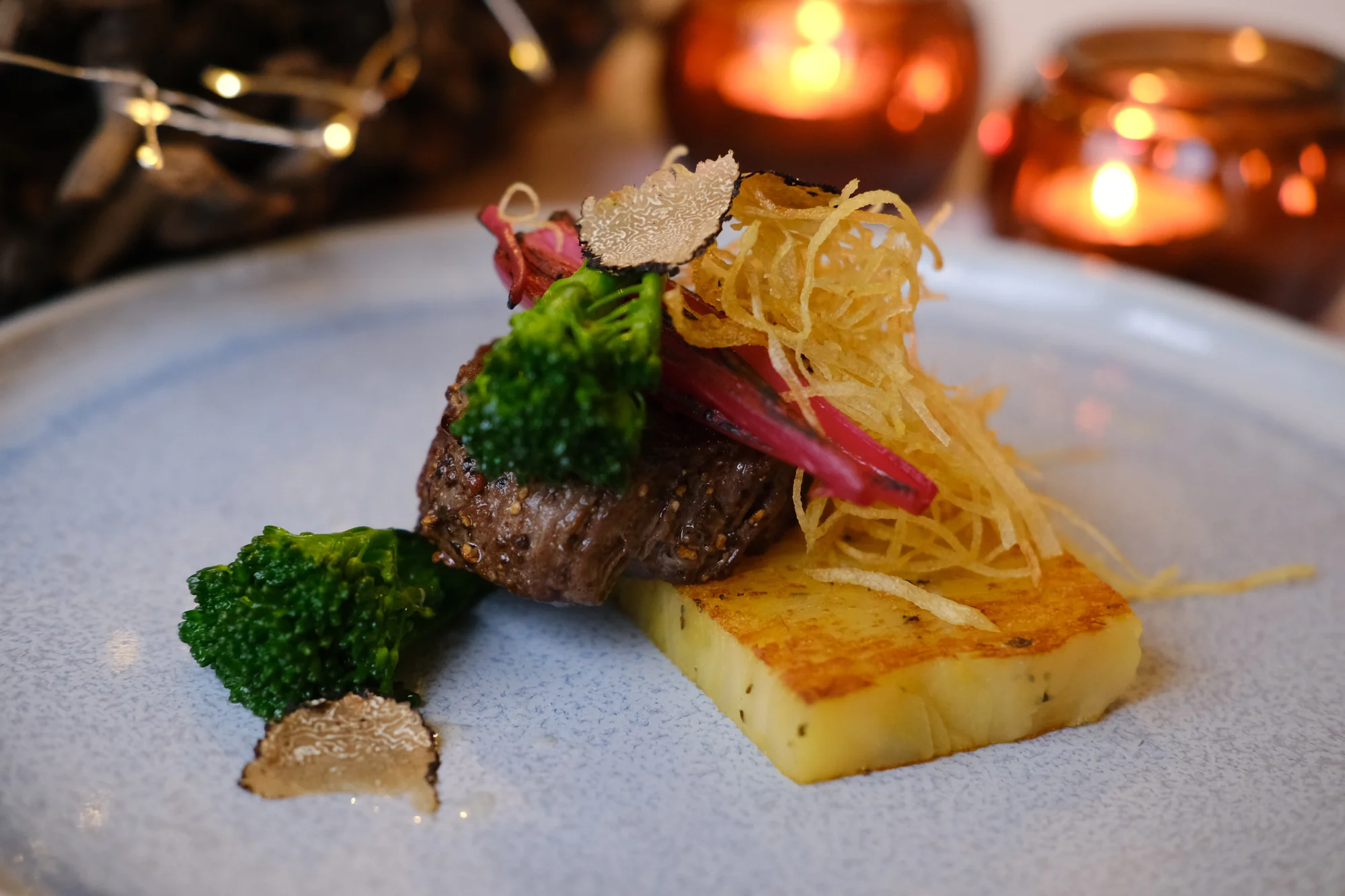 5chodové menu v luxusní zahradní restauraci v centru Prahy pro 1 nebo 2 osoby