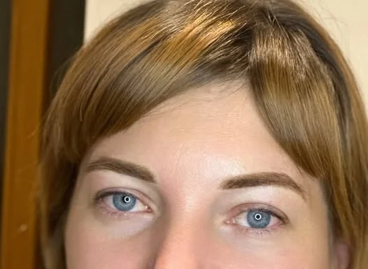 Neodolatelný pohled: úprava a barvení obočí v Brně