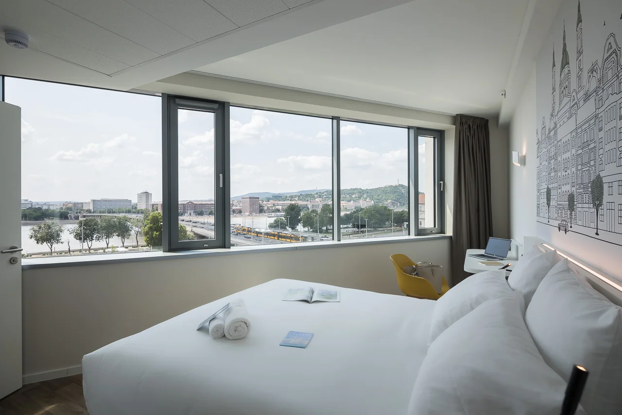 Pobyt v Budapešti: hotel na nábřeží Dunaje se snídaní