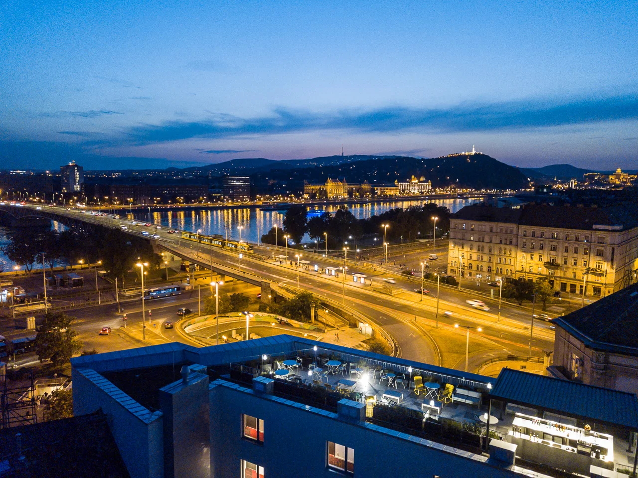 Pobyt v Budapešti: hotel na nábřeží Dunaje se snídaní