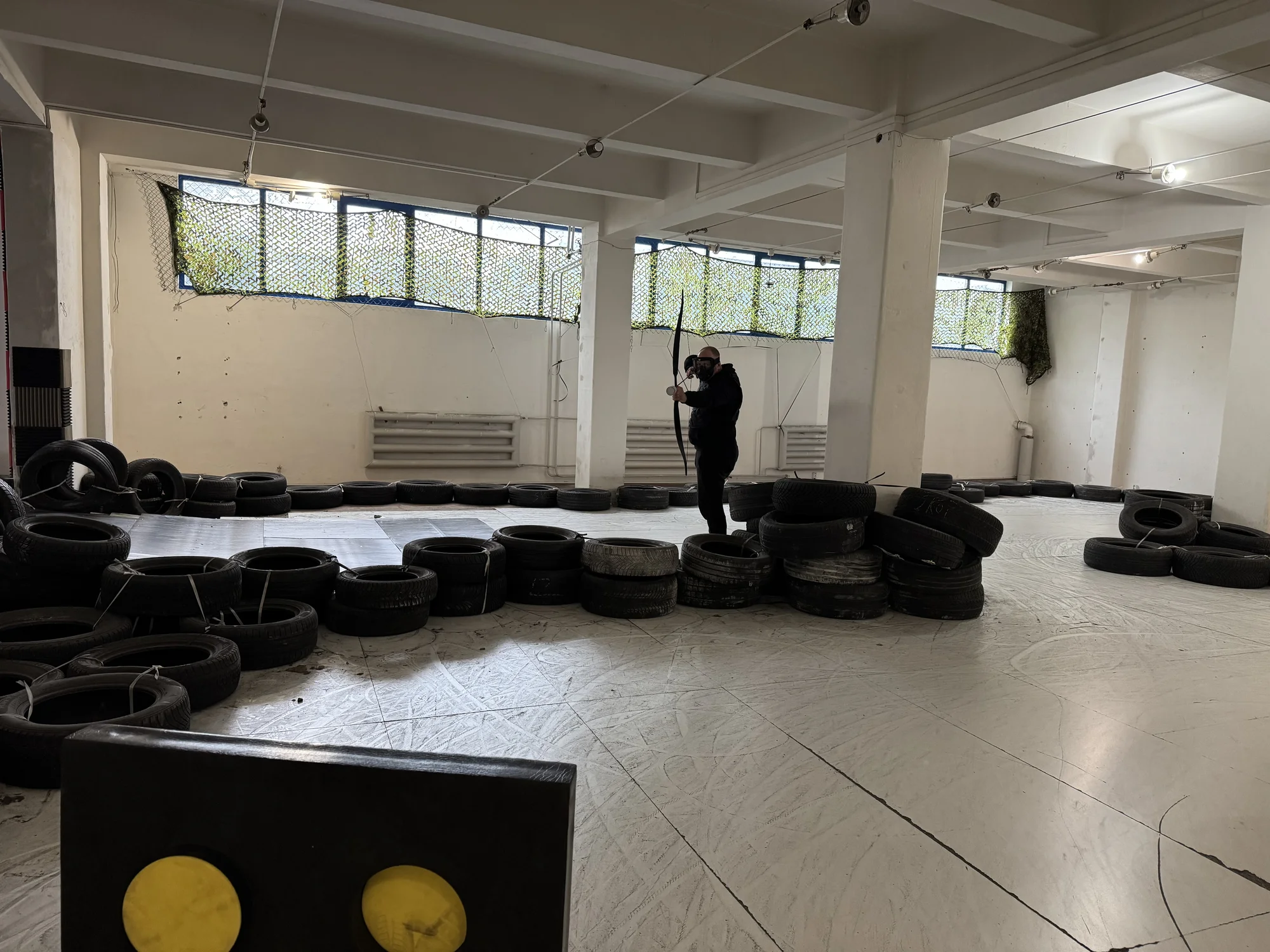 Archery war v kryté hale pro 1 až 10 osob: týmová zábava i špetka adrenalinu