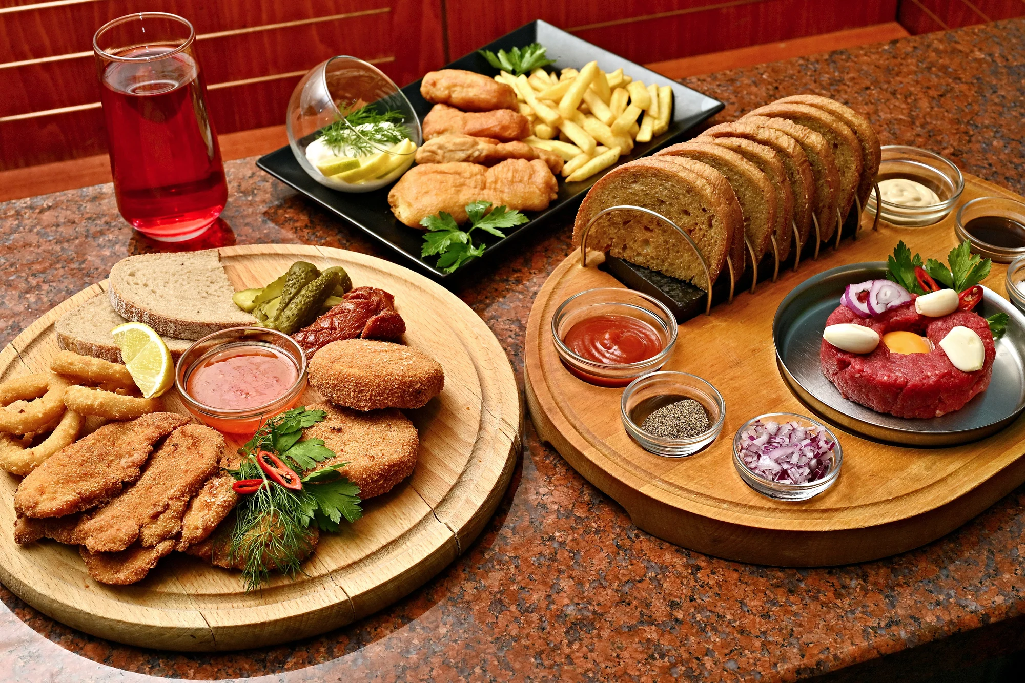 Otevřené vouchery na cokoli v hodnotě 350-1000 Kč do rodinné restaurace na Žižkově