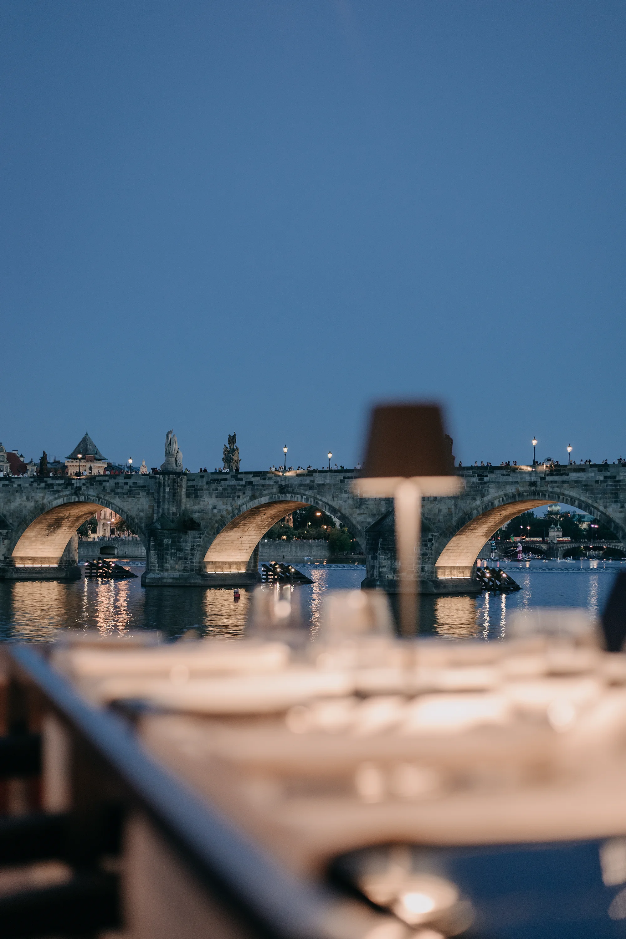 Dárkové vouchery na 1500 až 3000 Kč do restaurace Brick's na Malé Straně