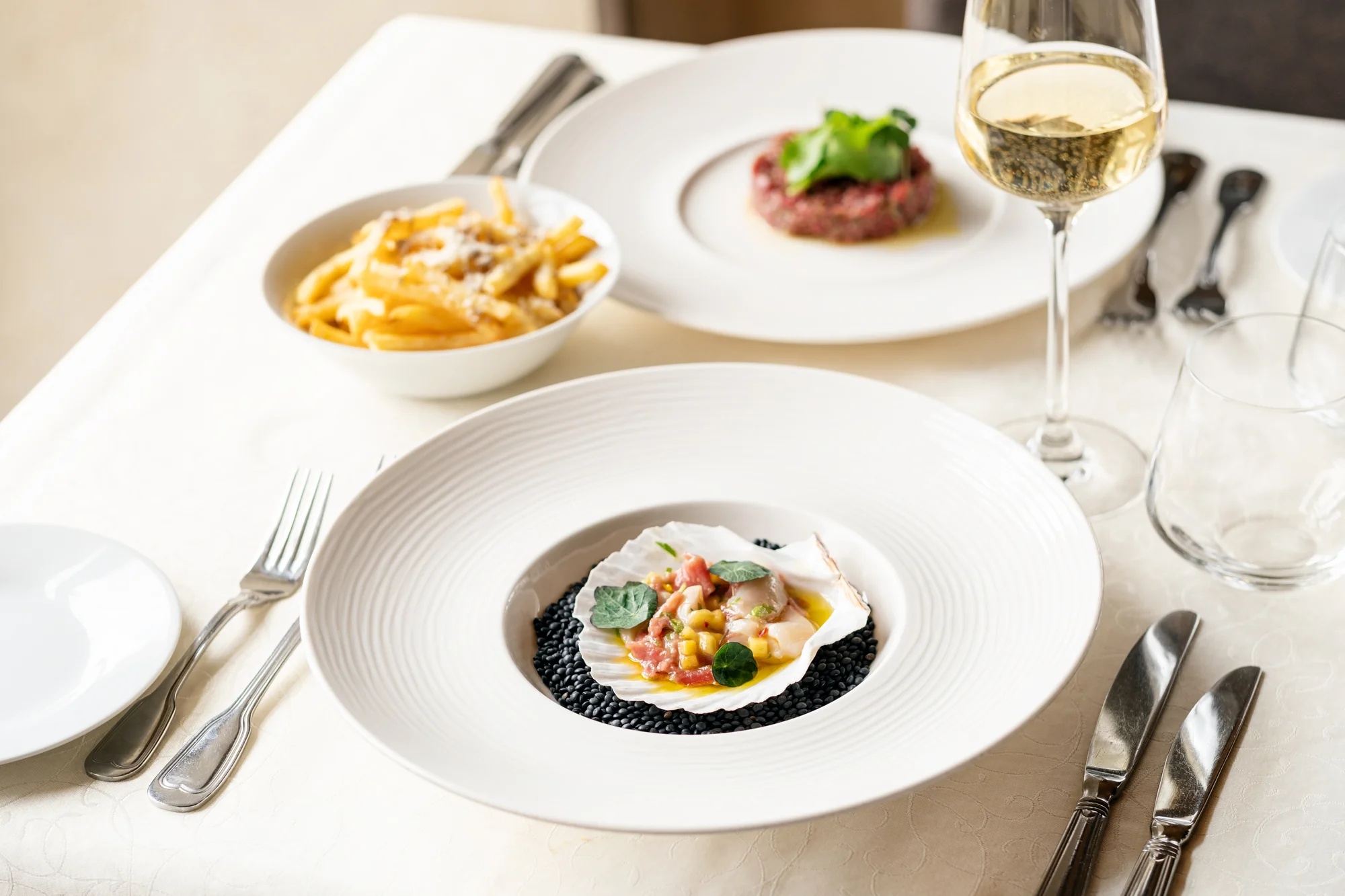 Dárkové vouchery na 1500 až 3000 Kč do restaurace Brick's na Malé Straně