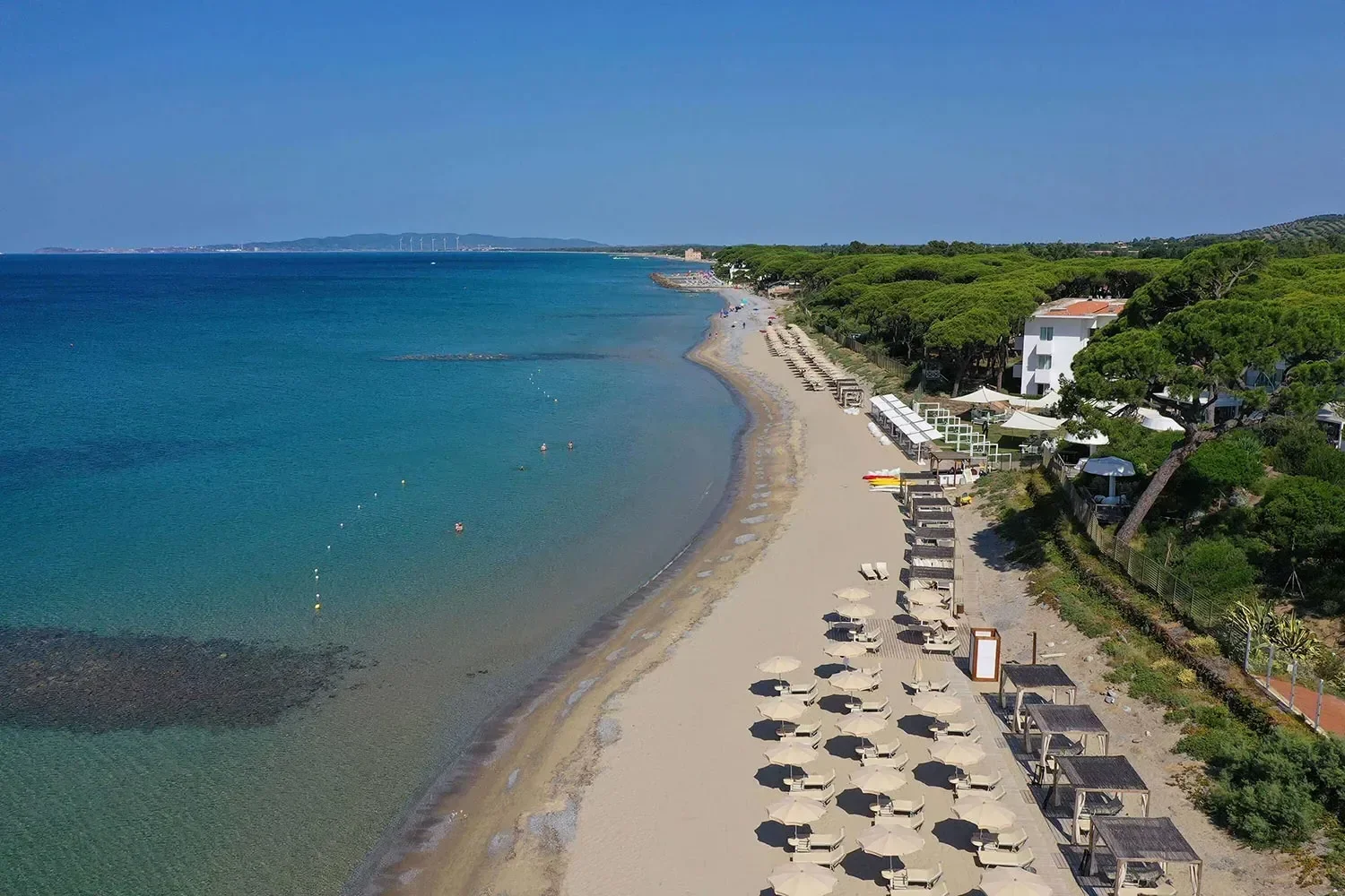 Luxusní dovolená v Toskánsku: 5* hotel přímo u pláže, snídaně nebo polopenze, animace