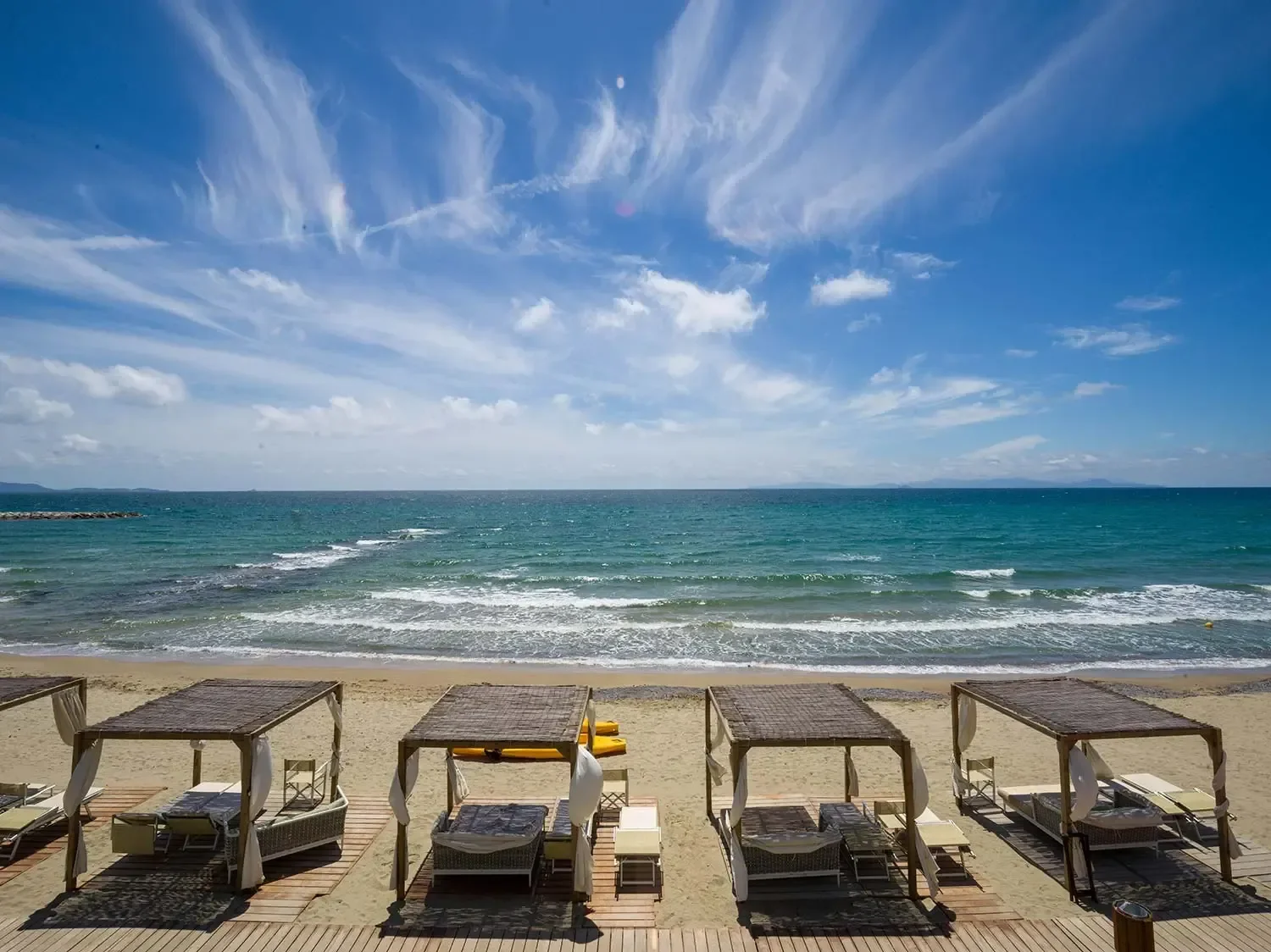 Luxusní dovolená v Toskánsku: 5* hotel přímo u pláže, snídaně nebo polopenze, animace