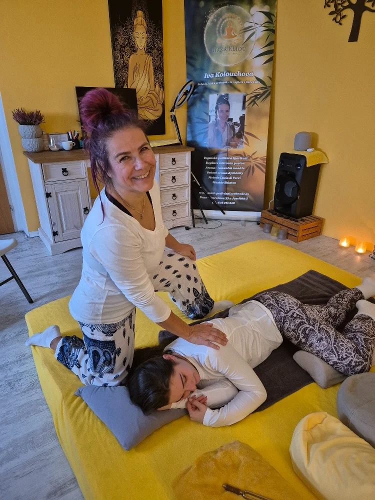 Hluboce relaxační masáž v délce 2,5 hod. i permanentka na tři procedury