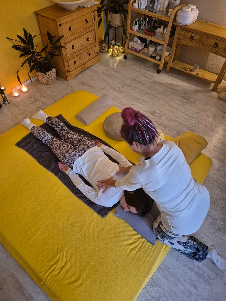 Hluboce relaxační masáž v délce 2,5 hod. i permanentka na tři procedury