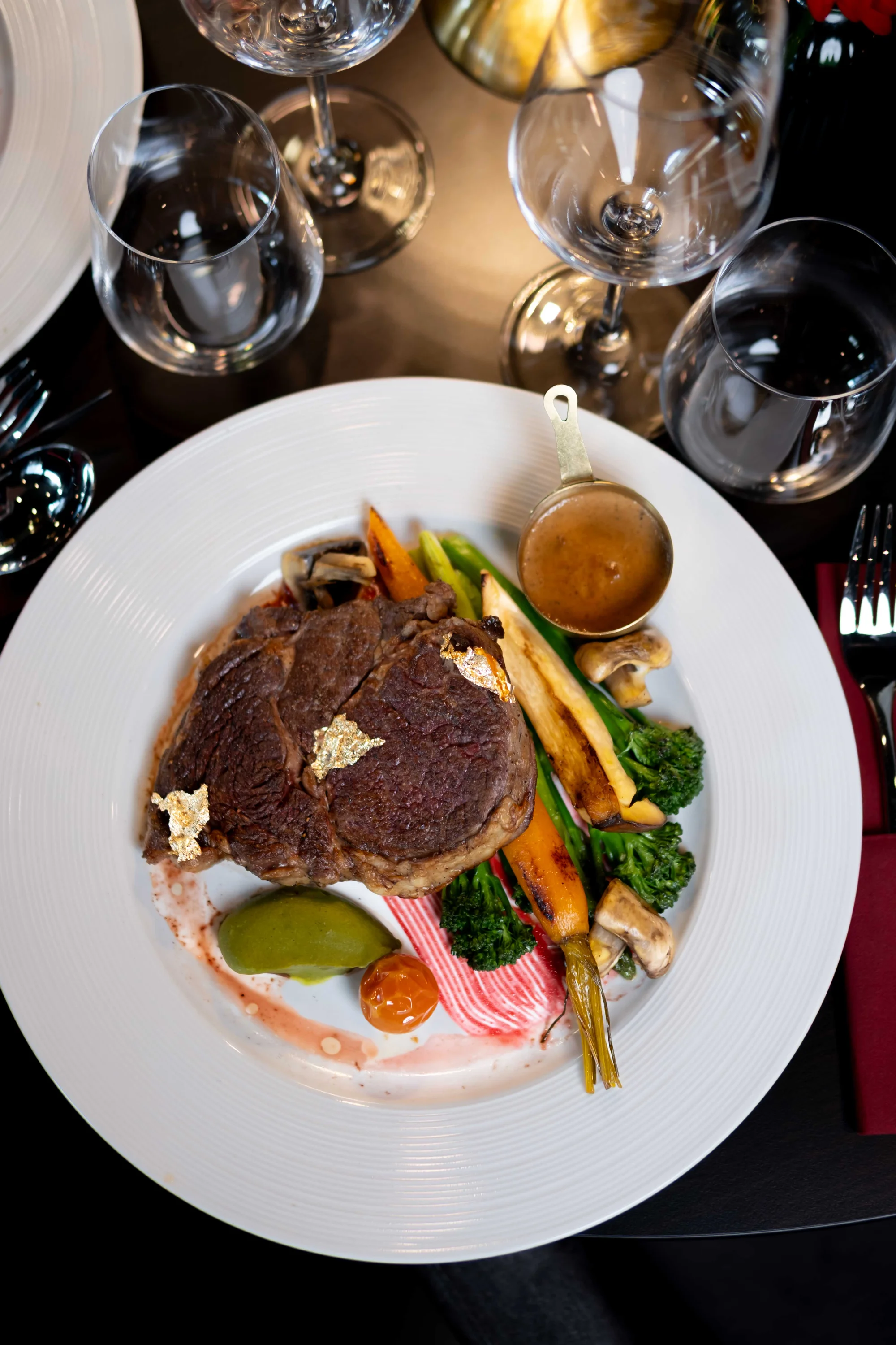 Otevřené vouchery v hodnotě 500-2000 Kč do moderní asijské fusion restaurace