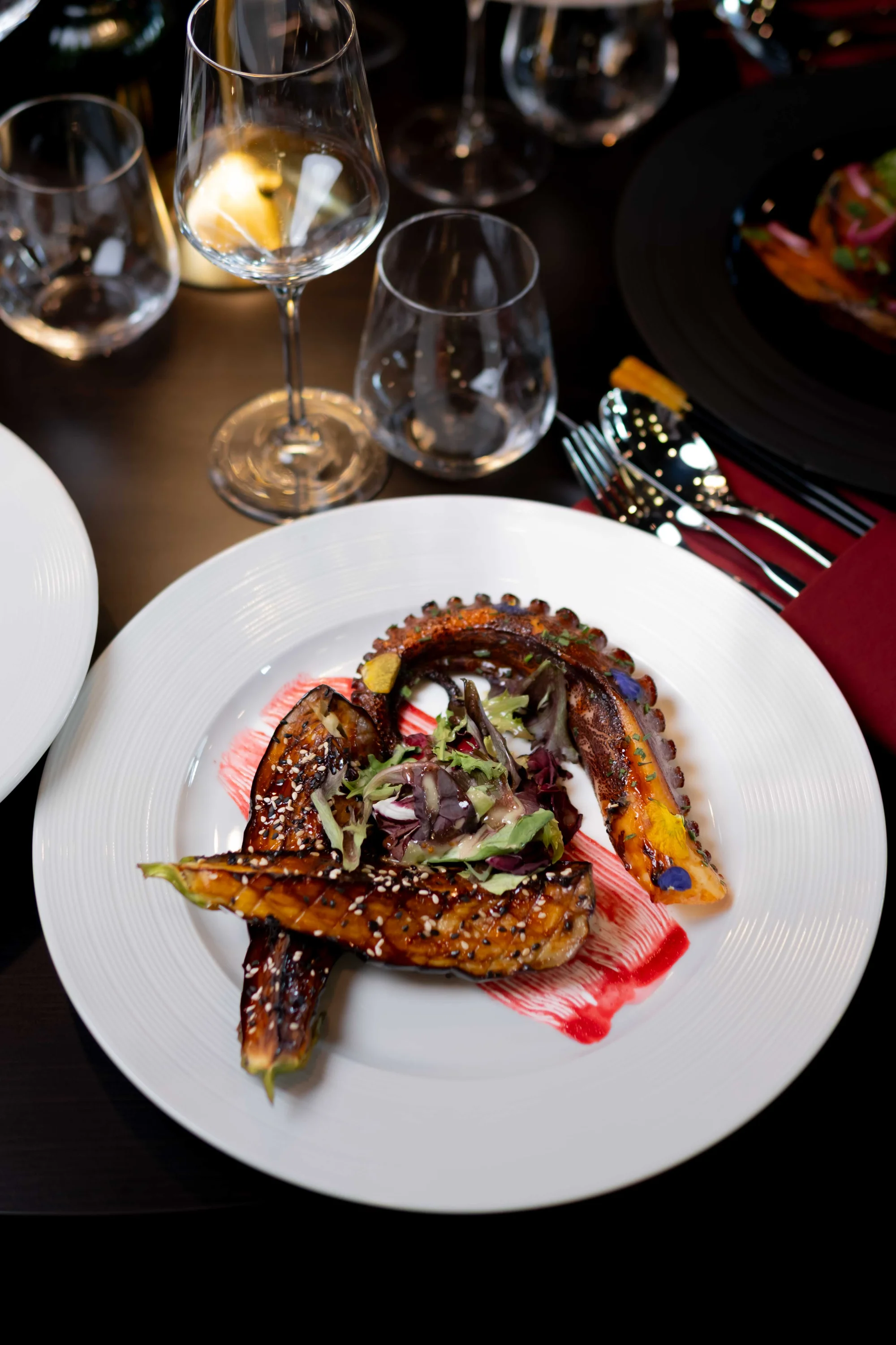 Otevřené vouchery v hodnotě 500-2000 Kč do moderní asijské fusion restaurace