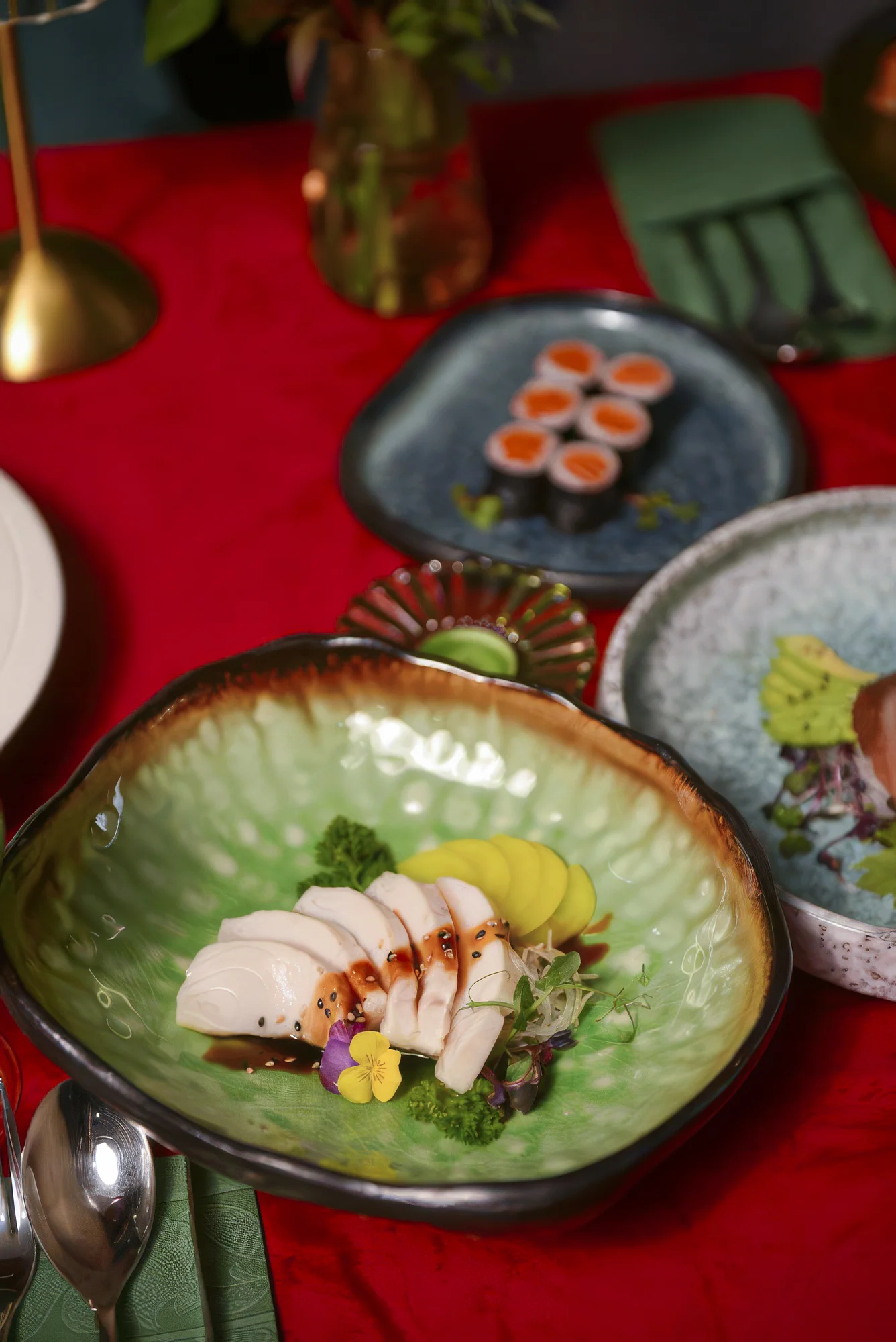 Otevřené vouchery v hodnotě 500-2000 Kč do moderní asijské fusion restaurace